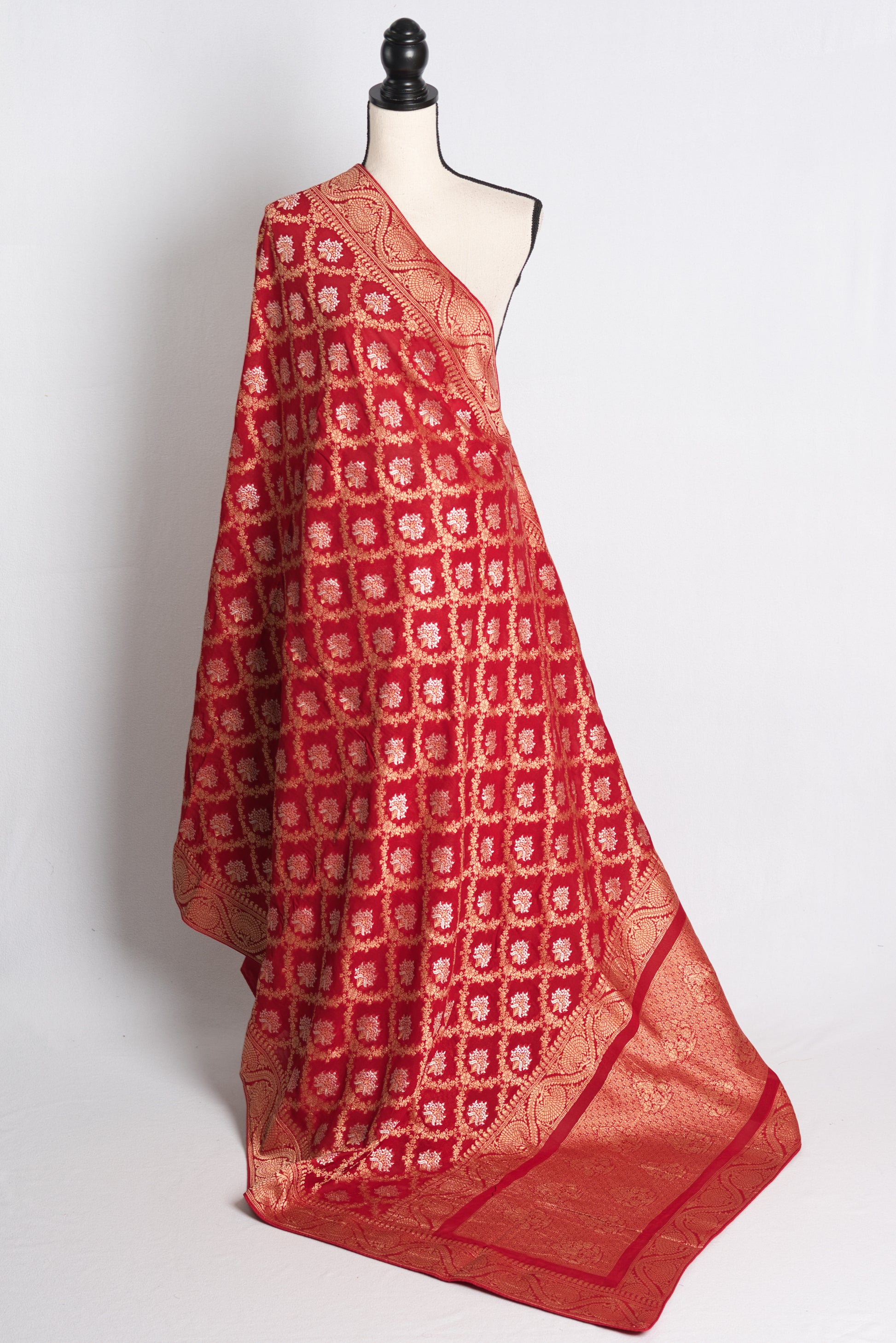 Jaal Work Crepe Georgette Banarasi Saree in Red and Gold.