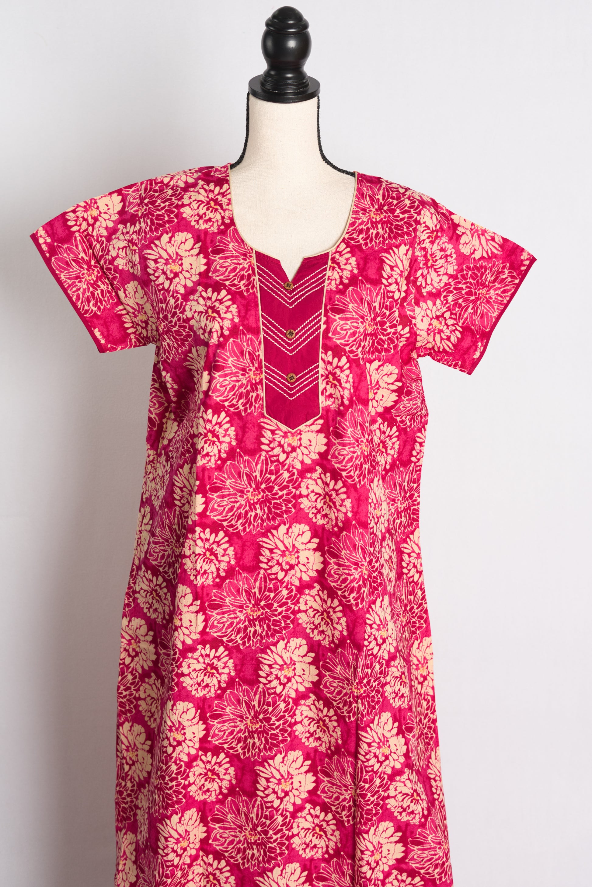 Pure Cotton Pink Floral Printed Indian Nighty in Regular Size.