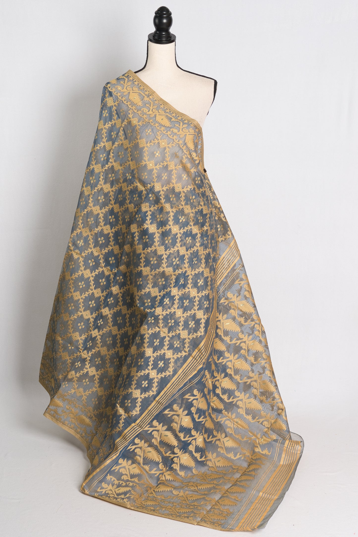 Soft Jamdani Saree in Grey and Beige.