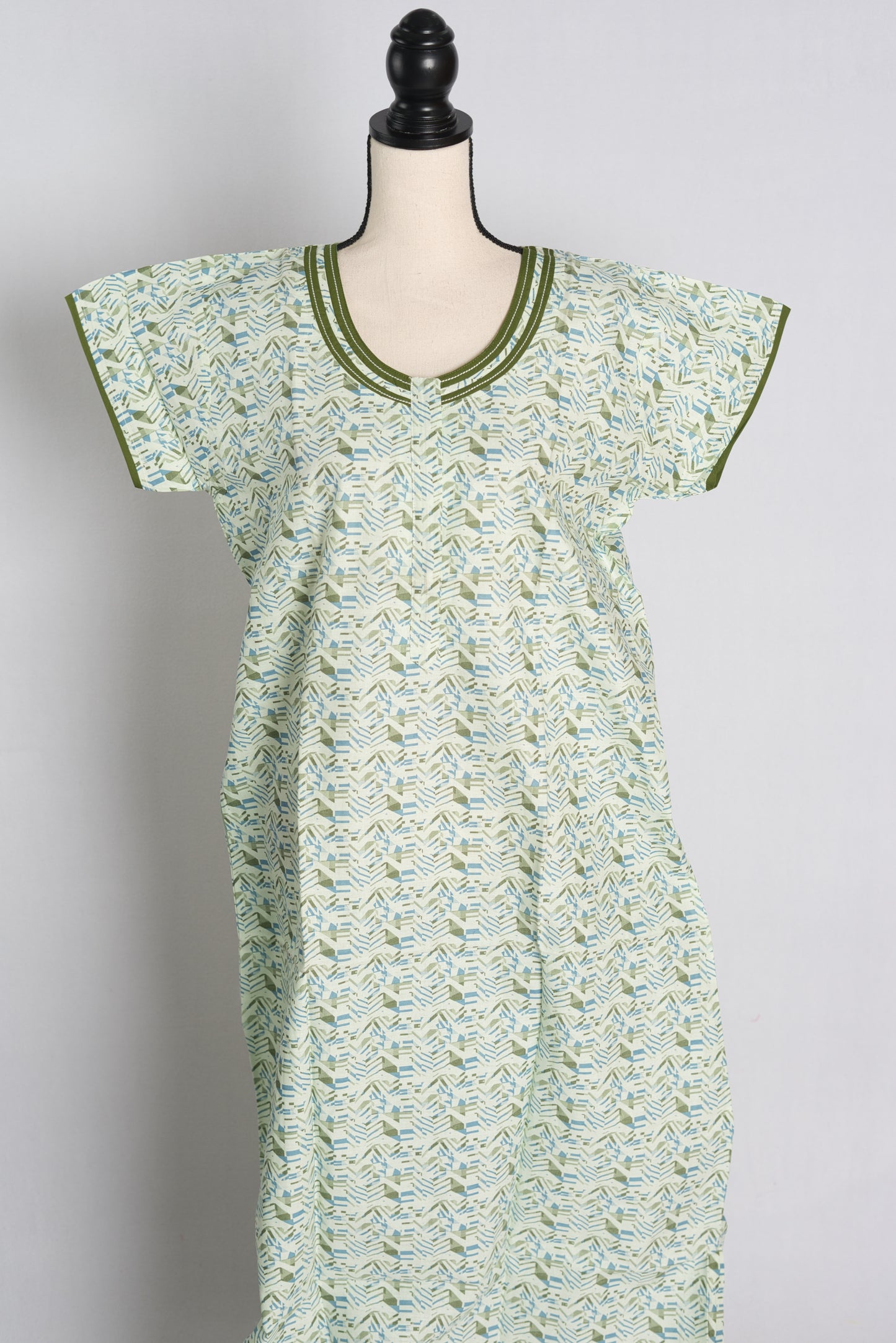 Printed Green Cotton Nightwear in Regular Size.