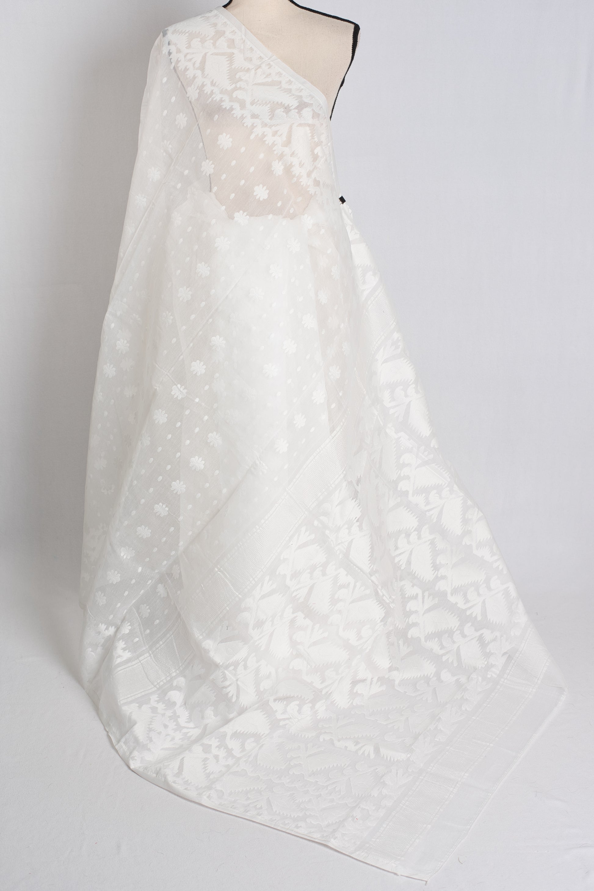 Soft Jamdani Saree in White - Bengali Saree Collection.