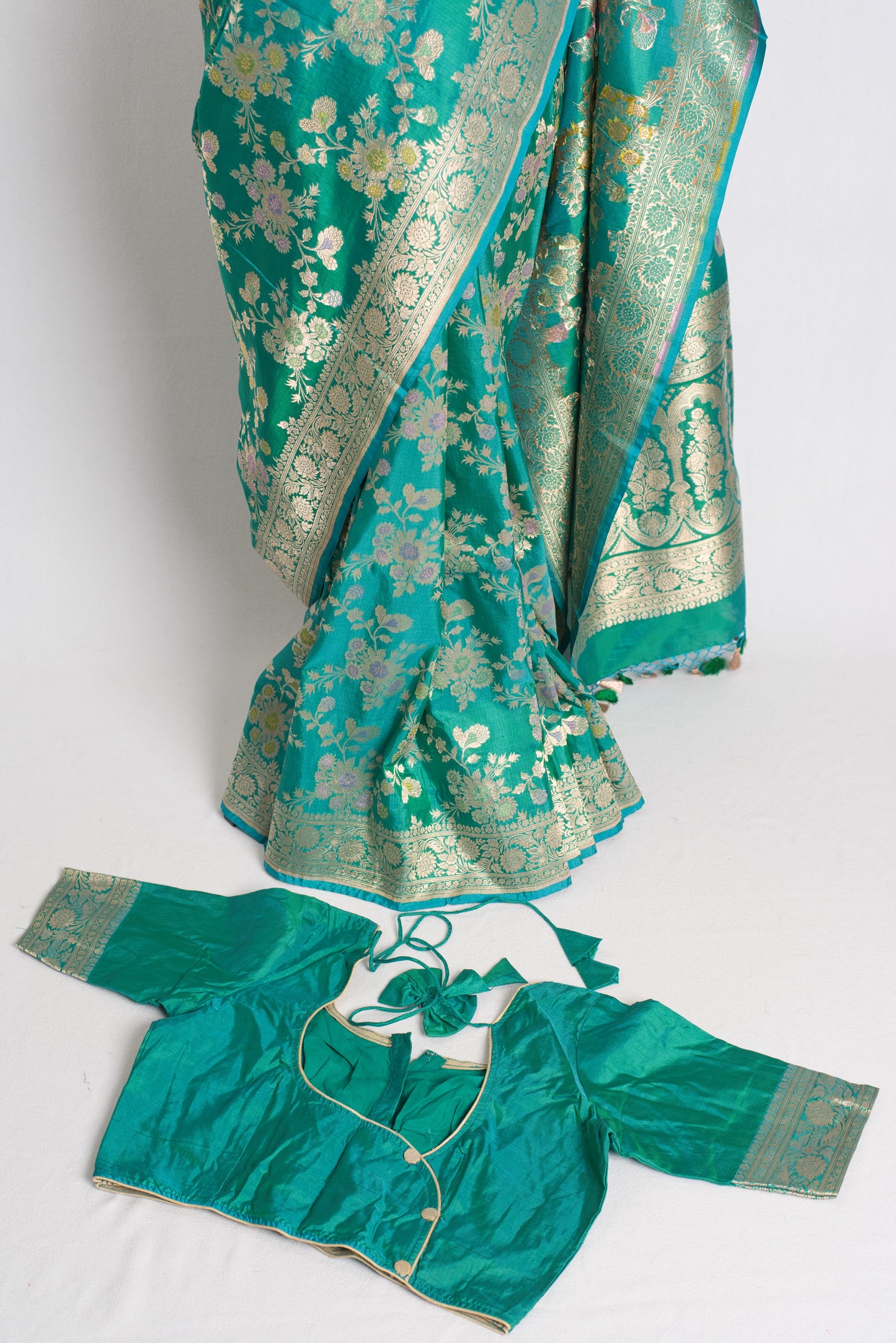 Premium Quality Minakari Banarasi Saree with 40 Size Stitched Blouse.