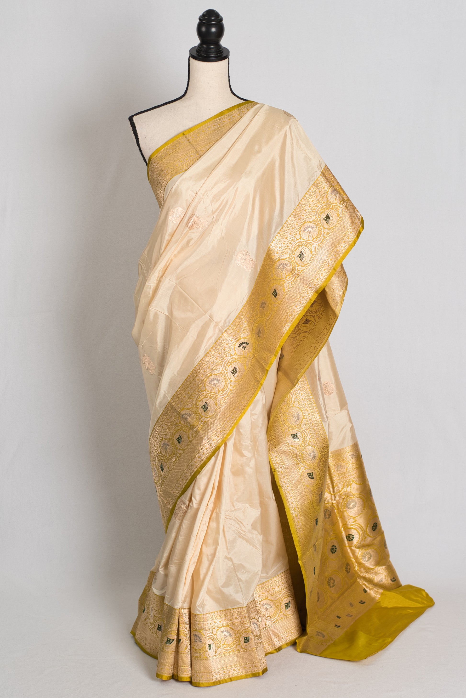 Kamalini : Silk Mark Certified Cream Banarasi Saree with Meenakari Work