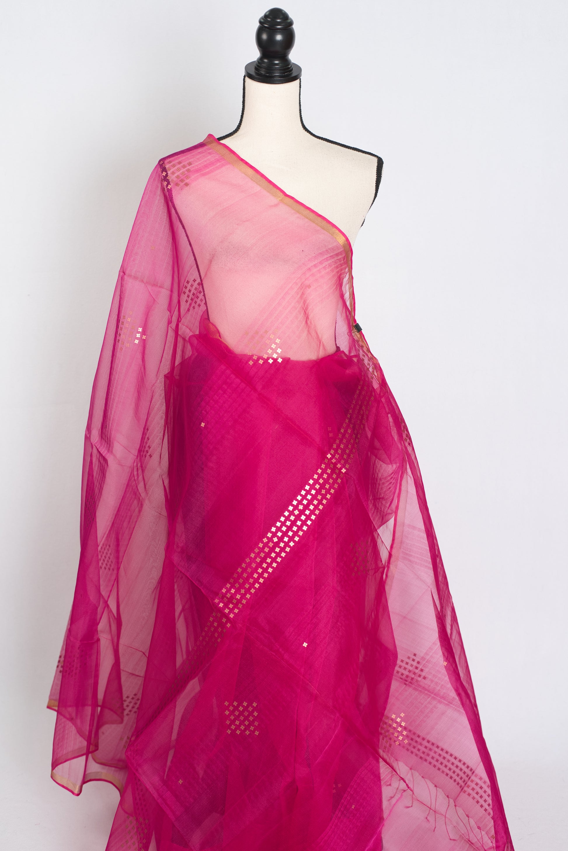 Roshni - Dark Pink Muslin Sequin Work Saree from Bengal