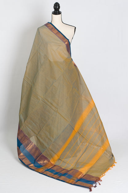 Harini : Grey Kanchi Cotton Saree - Handwoven South Indian Elegance