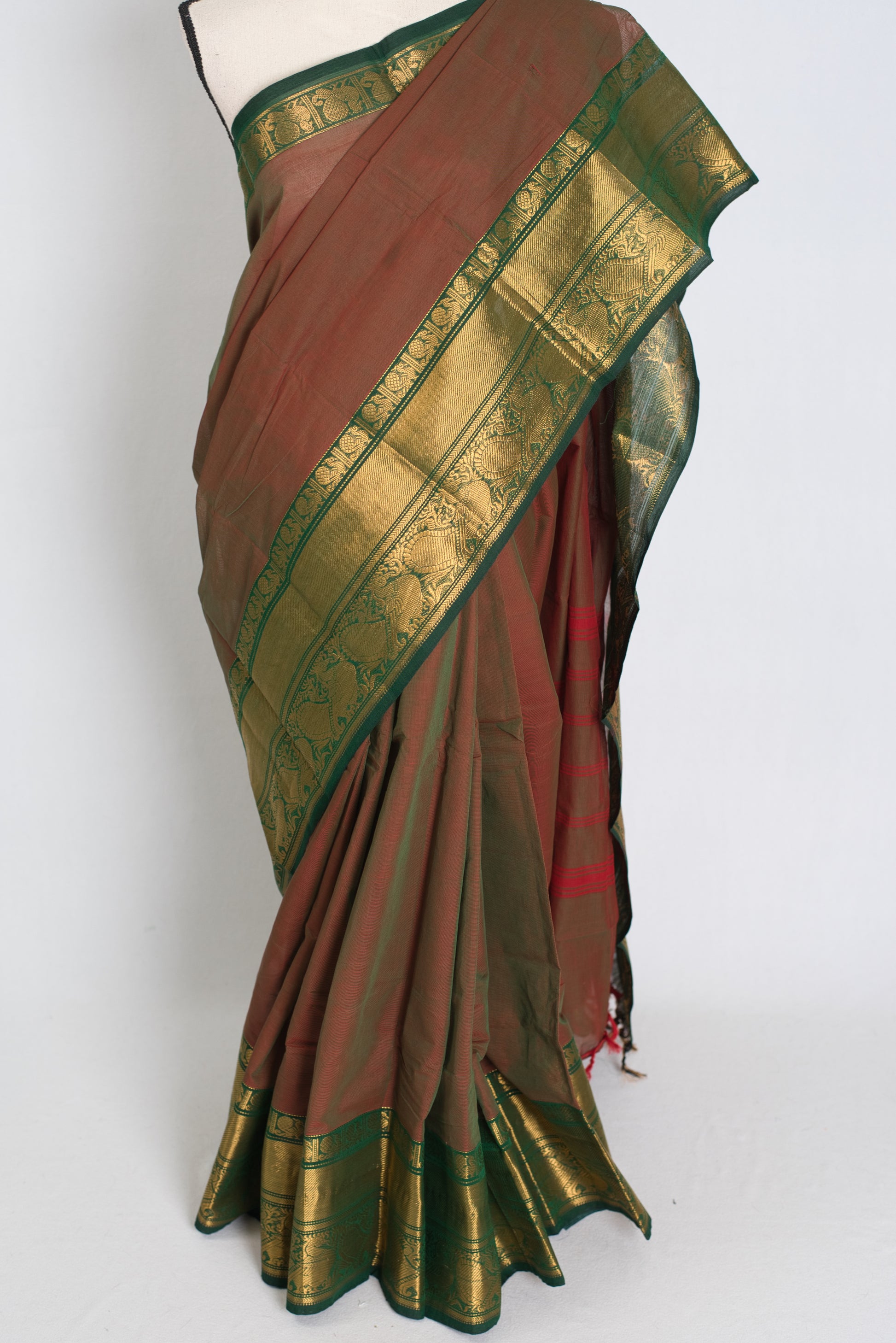 Yamini : Rusty Red Kanchi Cotton Saree - Handwoven South Indian Elegance