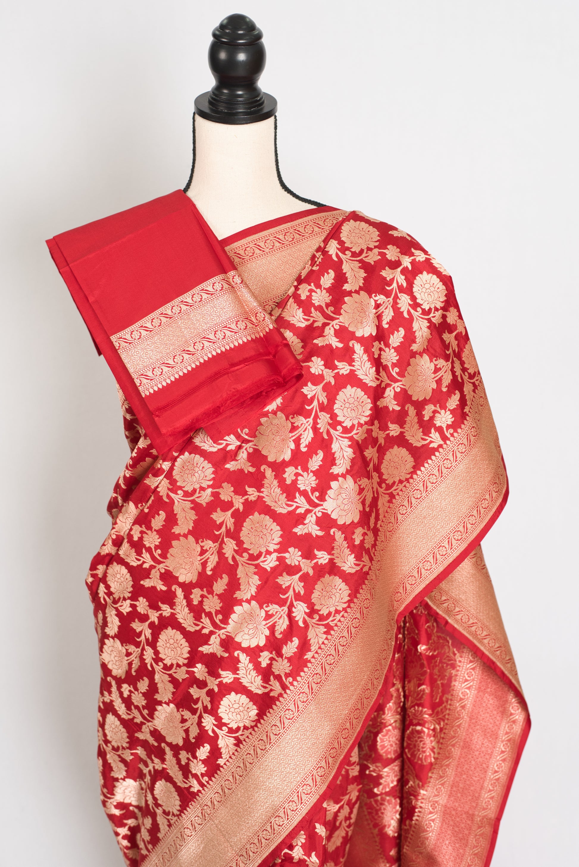 Kumuduni: Silk Mark Certified Red and Gold Bridal Jaal Banarasi Silk Saree