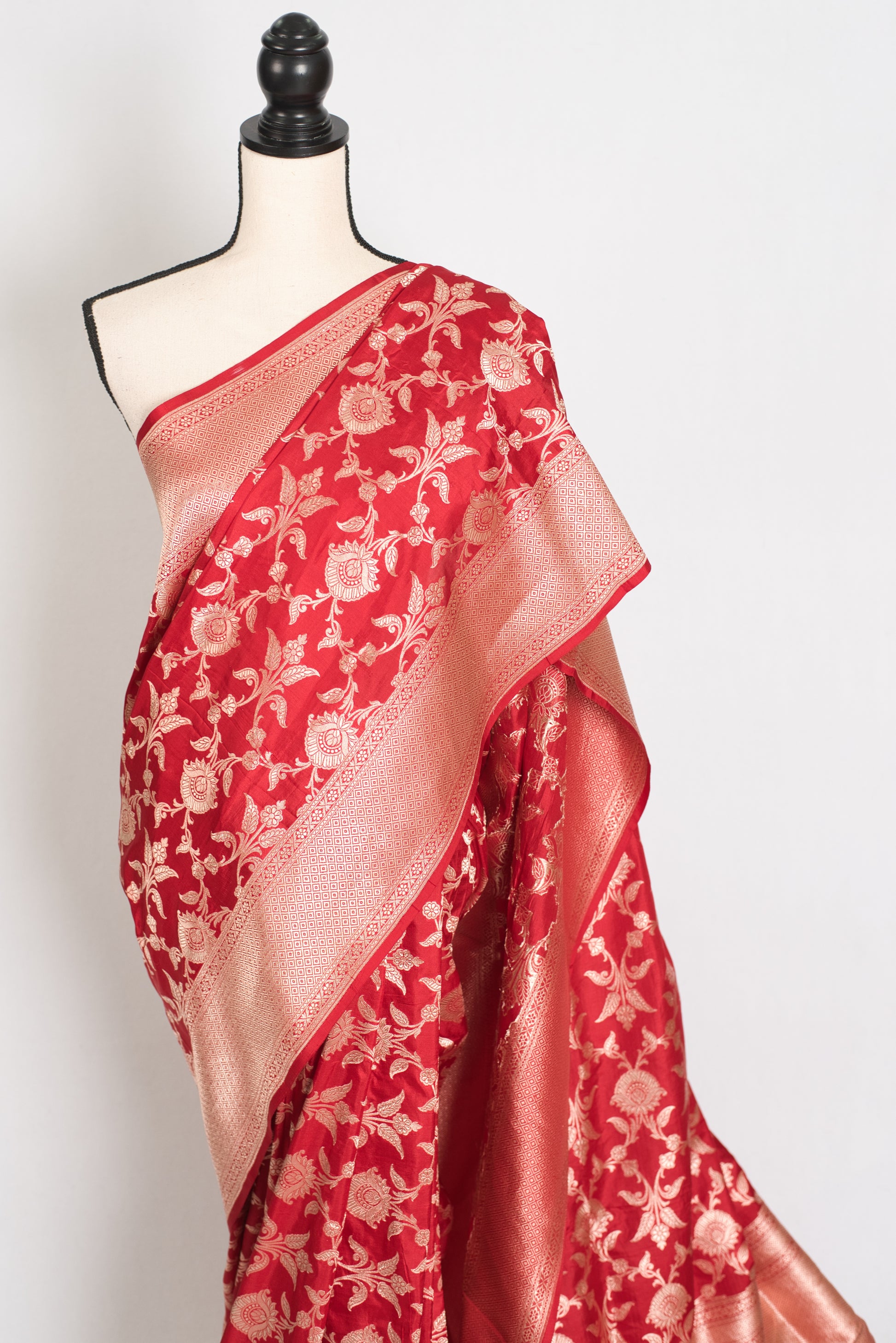 Rukhmani : Silk Mark Certified Bridal Jaal Banarasi Katan Silk Saree in True Red