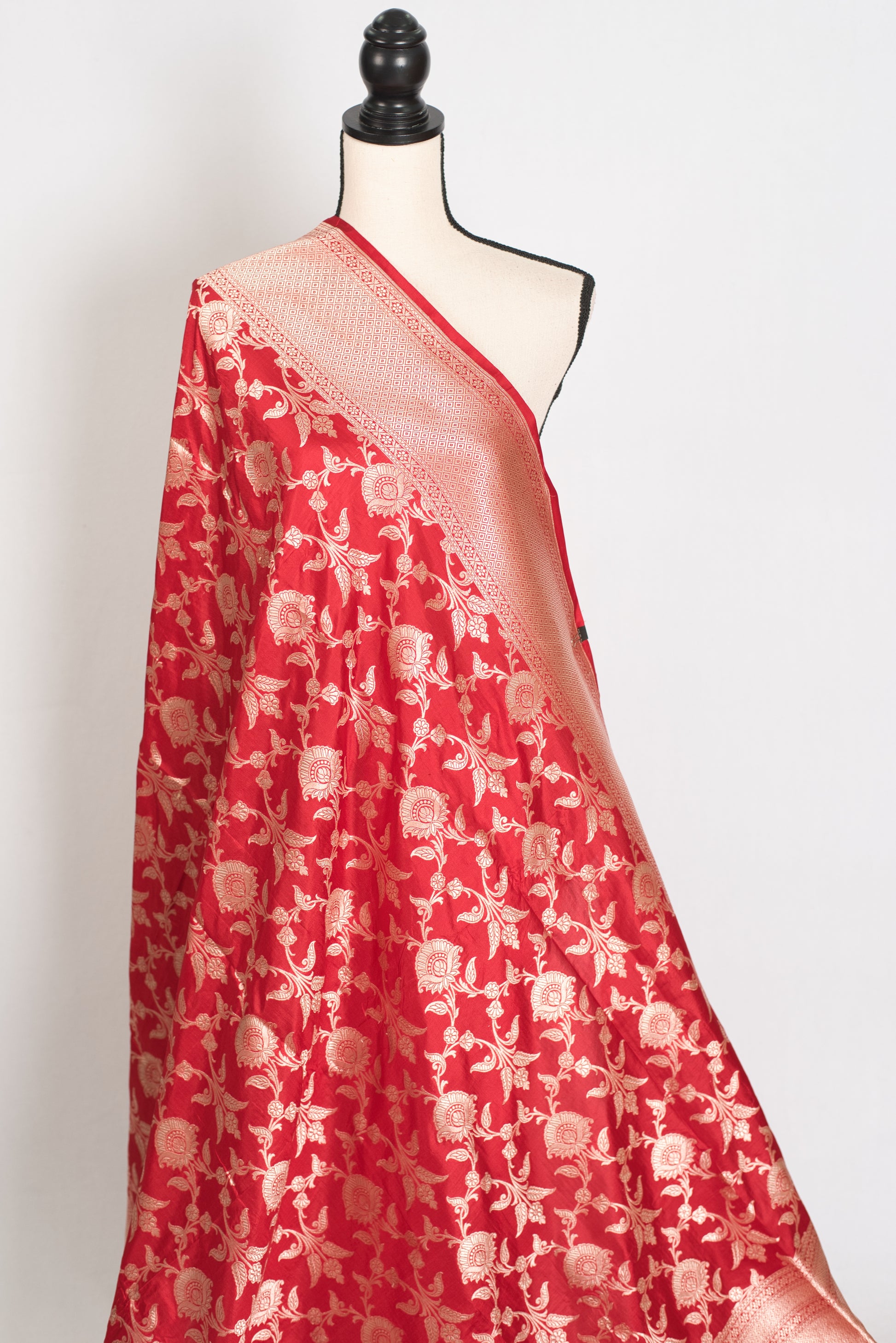 Rukhmani : Silk Mark Certified Bridal Jaal Banarasi Katan Silk Saree in True Red