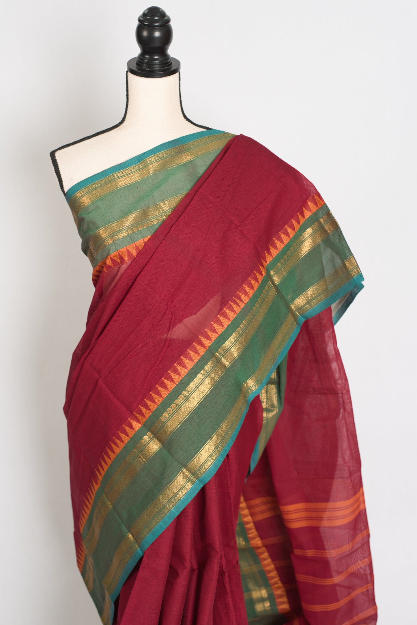 Kaveri : Magenta Kanchi Cotton Saree - Handwoven South Indian Elegance