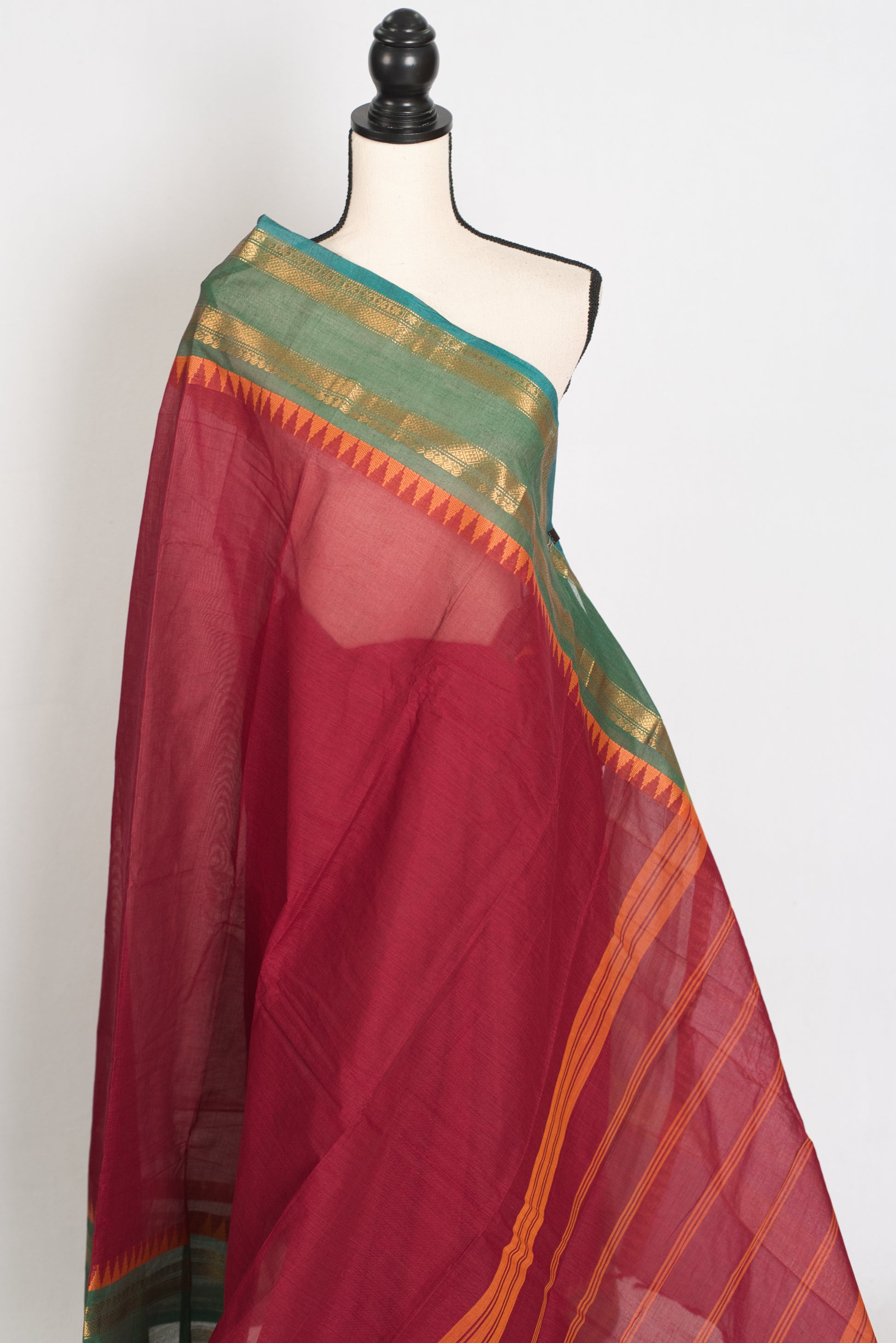 Kaveri : Magenta Kanchi Cotton Saree - Handwoven South Indian Elegance