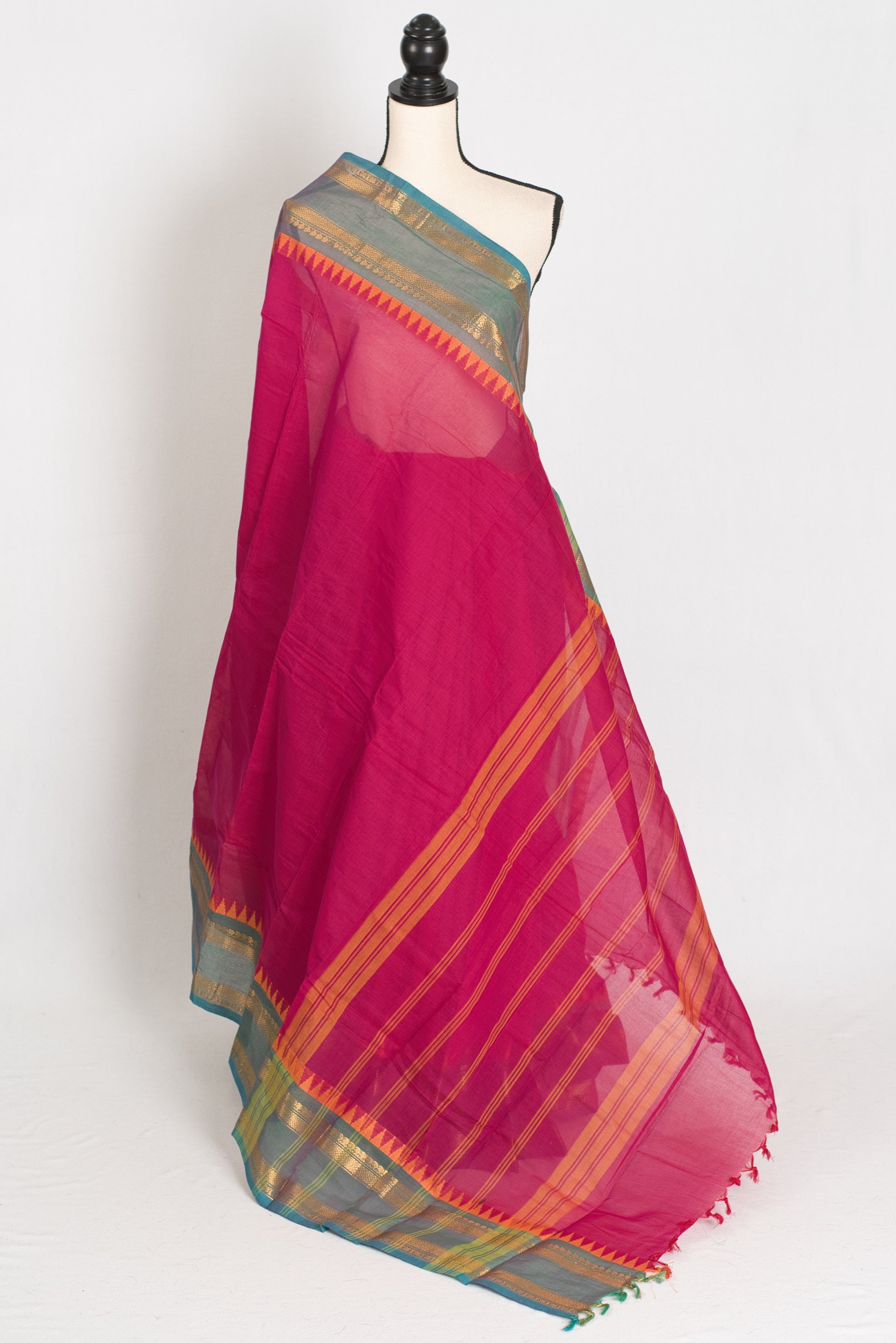 Kaviya: Dark Pink Kanchi Cotton Saree - Handwoven South Indian Elegance