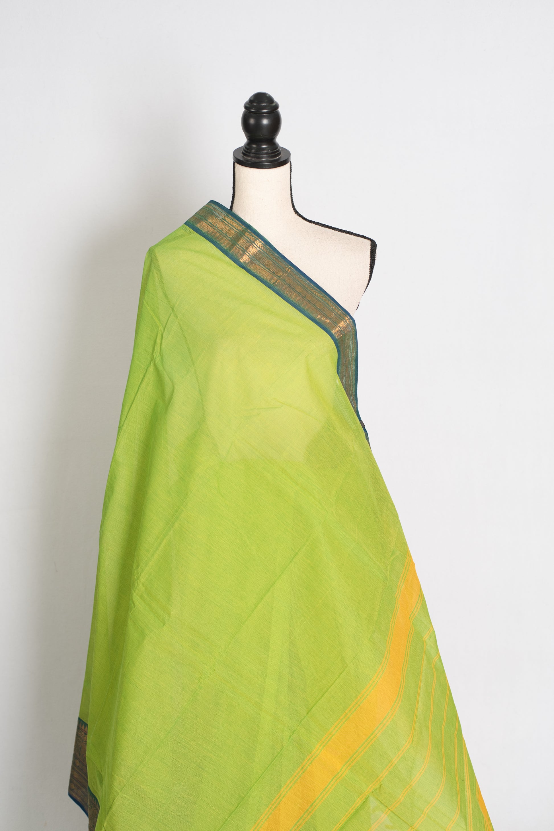 Handwoven Kanchi Cotton Saree in Bright Green and Blue - Pic 6