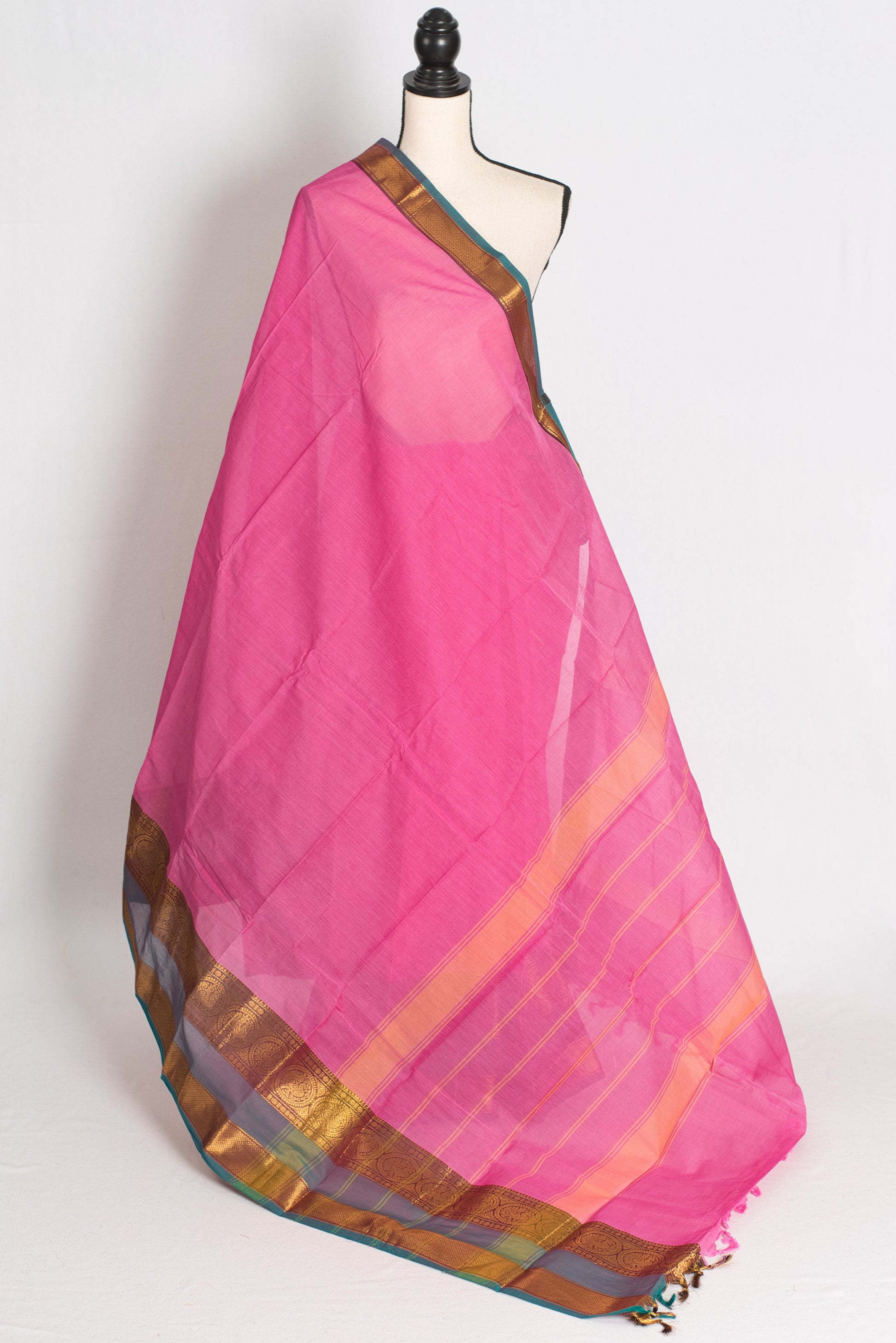 Handwoven Kanchi Cotton Saree in Pink and Peacock Blue - pic 5