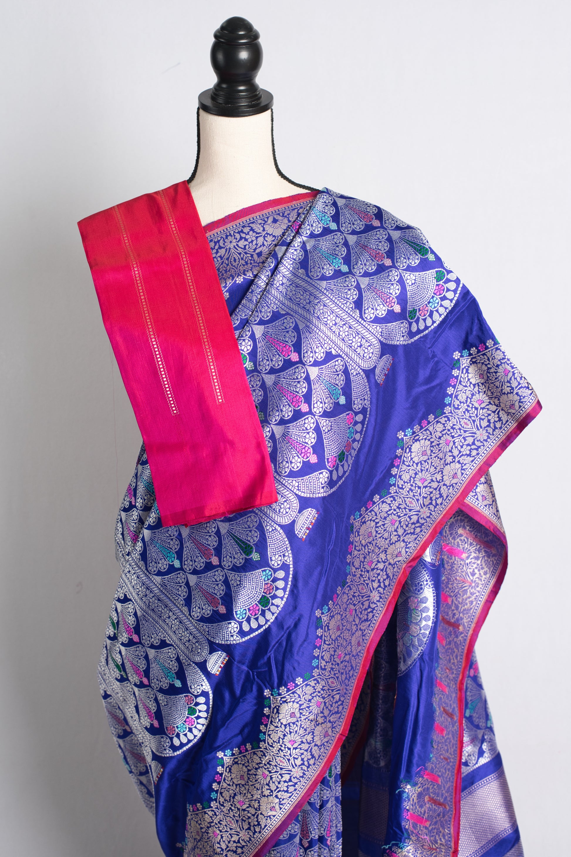 Silk Mark Certified  Katan Silk Tanchoi Banarasi Saree in Royal Blue and Silver