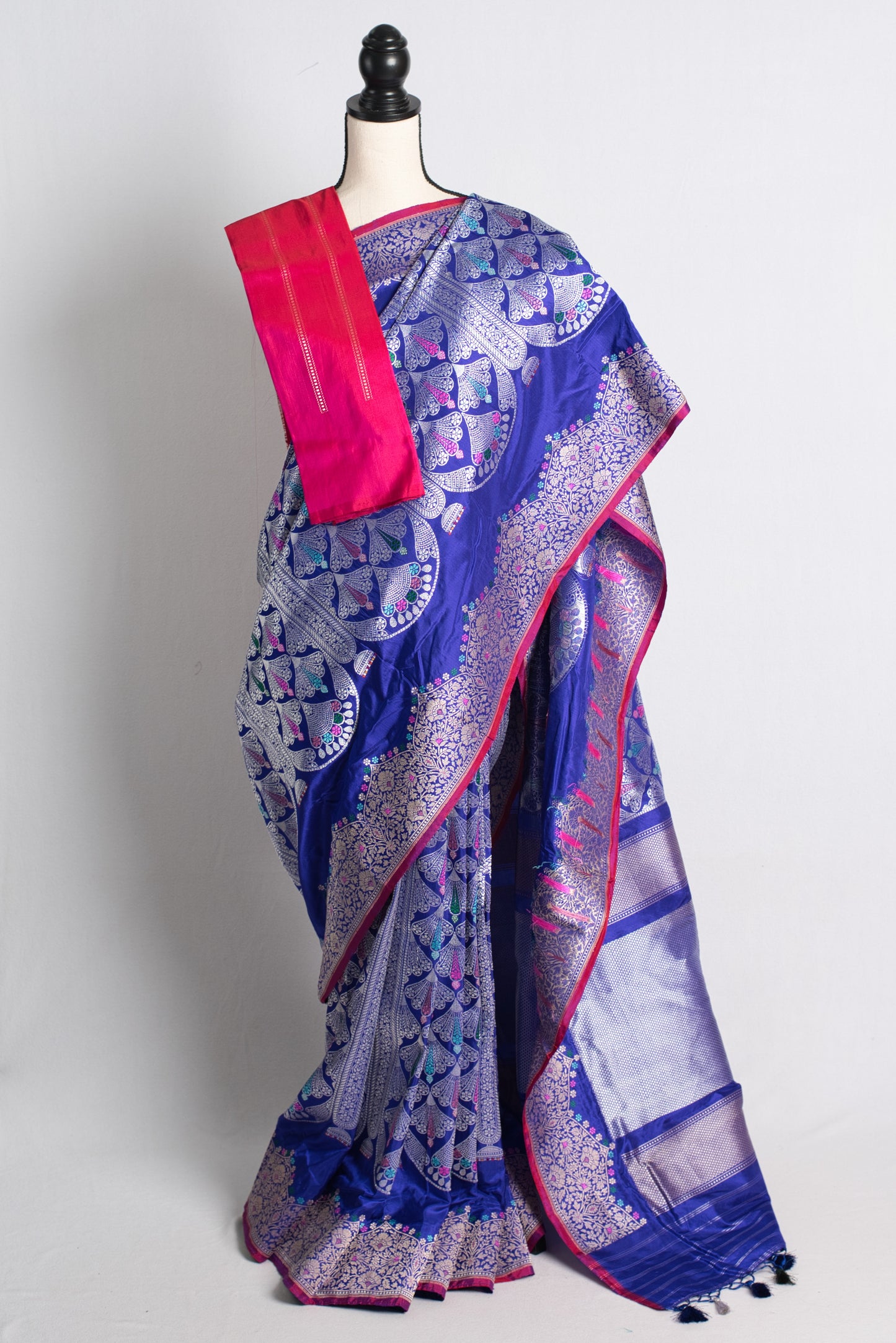 Silk Mark Certified  Katan Silk Tanchoi Banarasi Saree in Royal Blue and Silver