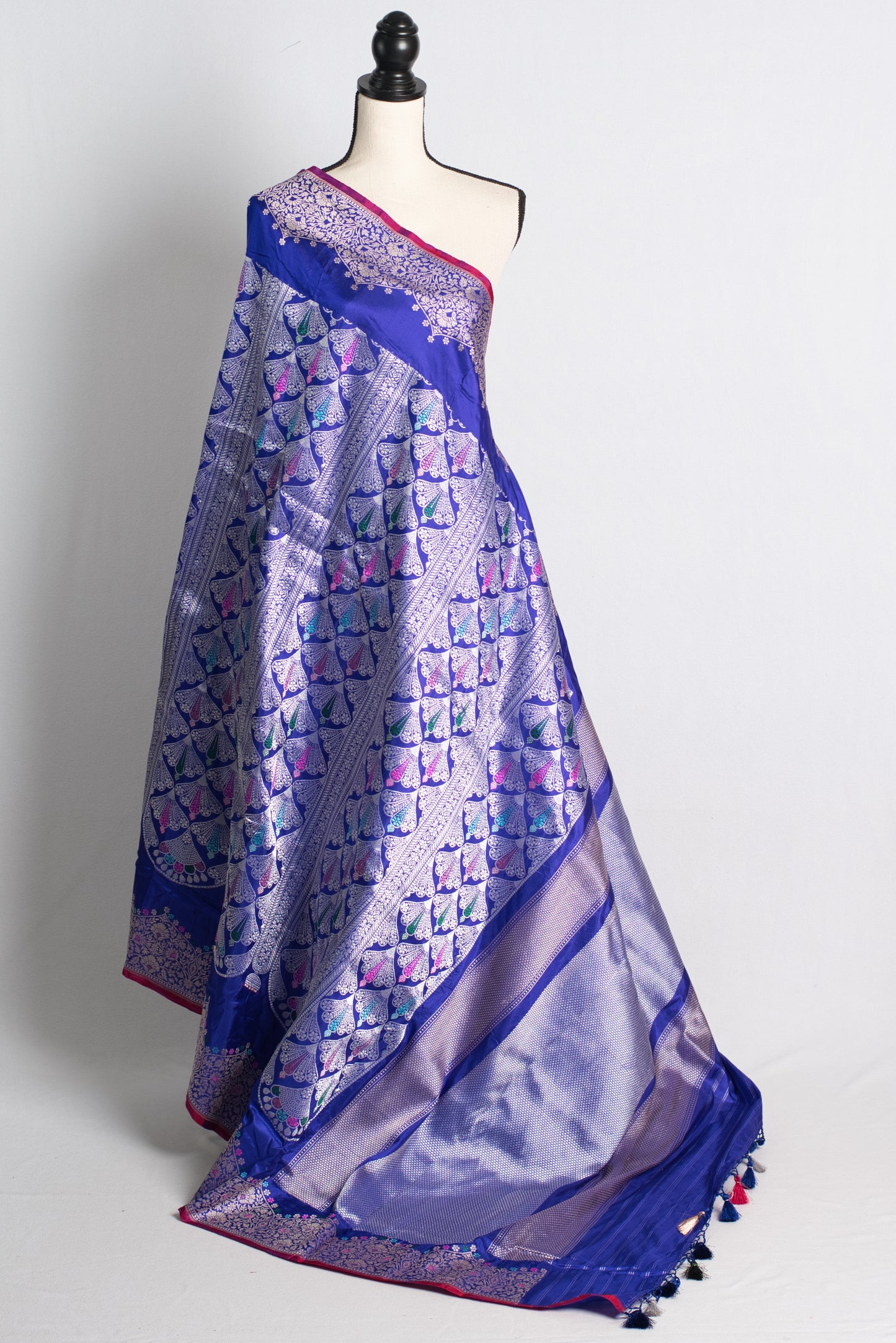 Silk Mark Certified  Katan Silk Tanchoi Banarasi Saree in Royal Blue and Silver