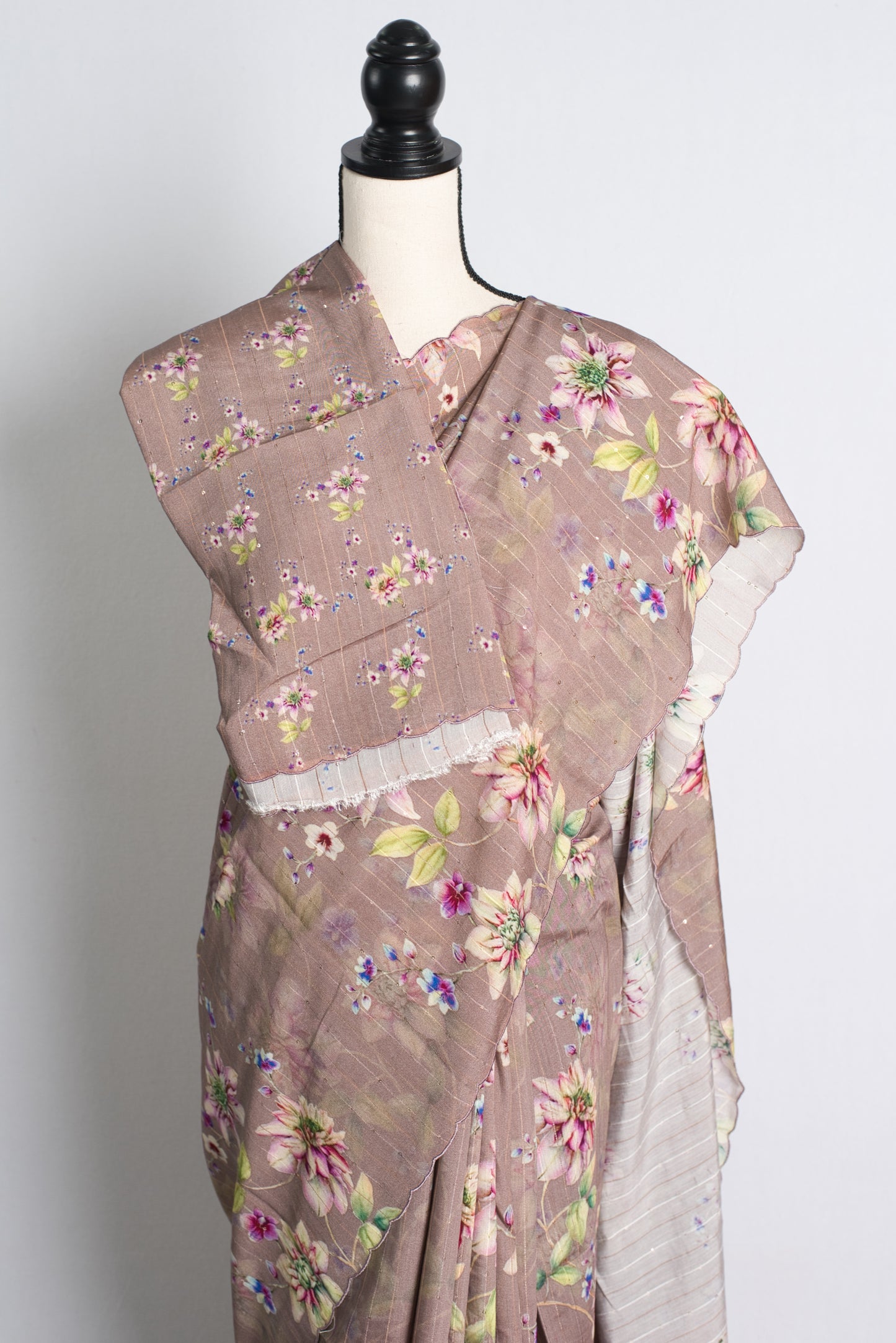 Dusty Mauve Floral Munga Cotton Saree with Woven Sequins.