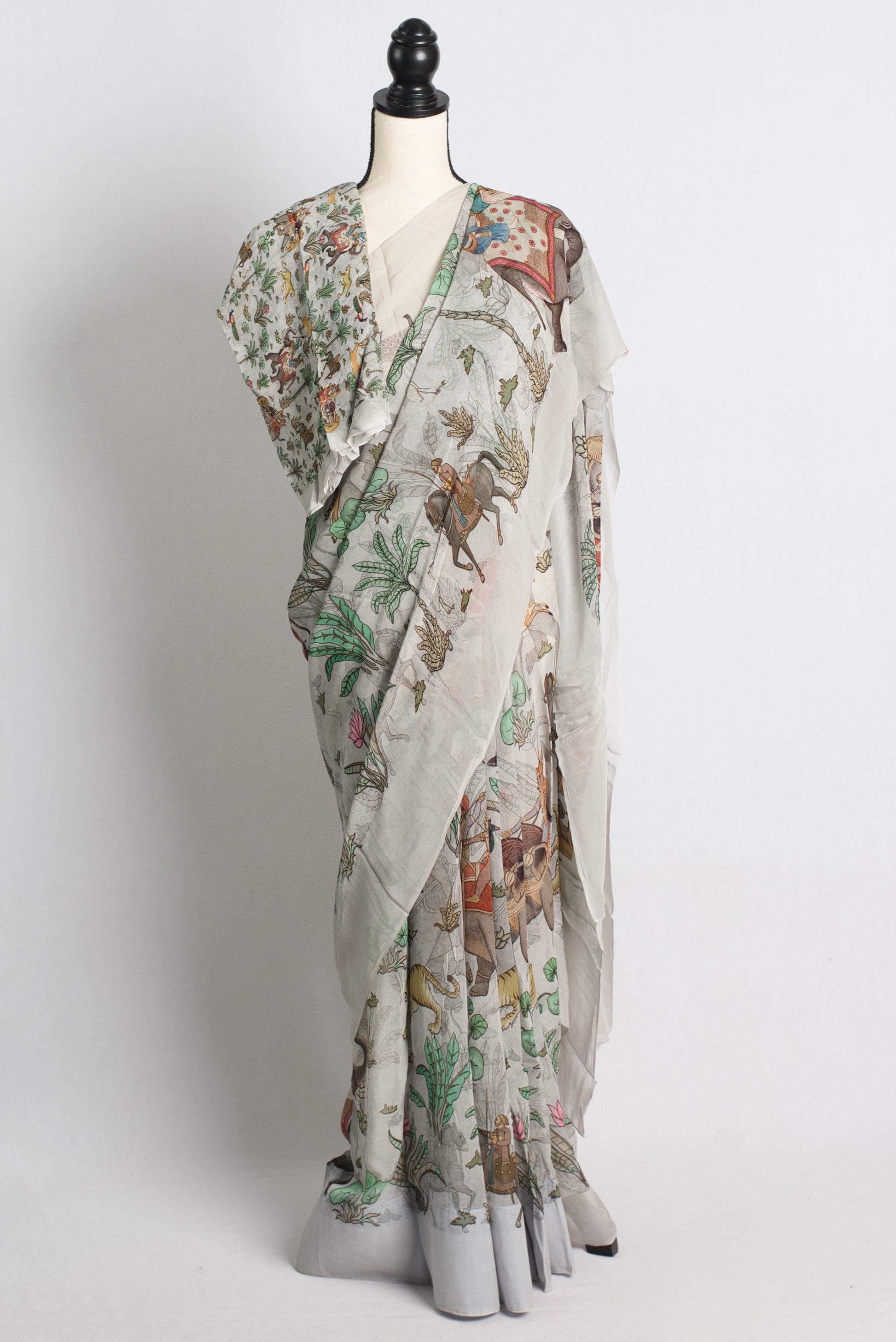 Grey Georgette Saree with Unique Prints Depicting a Hunting Scene.