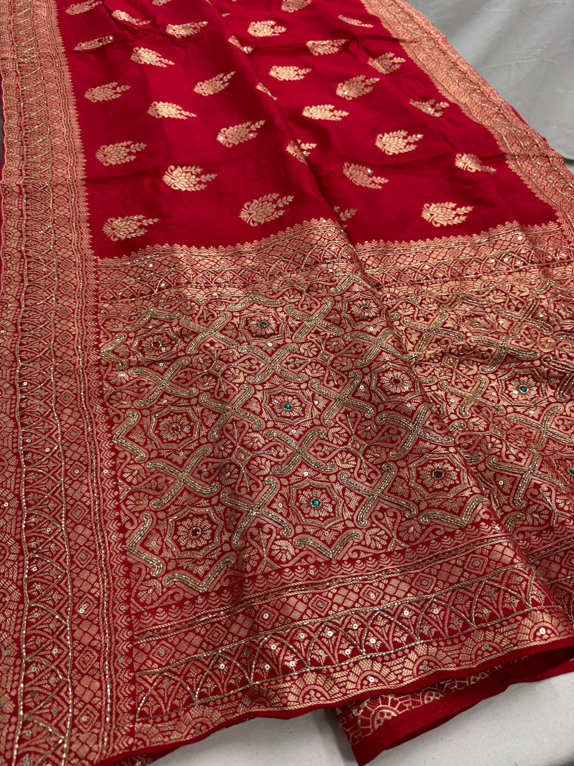 Tamanna : Hand Embroidery Soft Dola Silk Banarasi Saree in Red and Gold