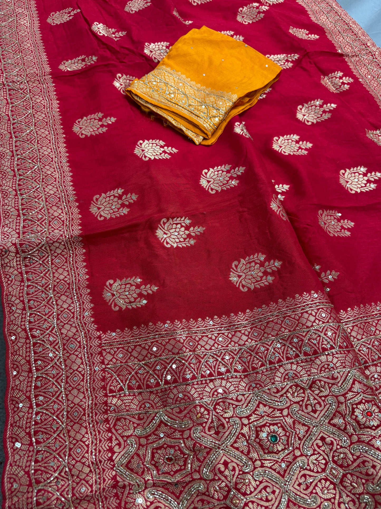 Tamanna : Hand Embroidery Soft Dola Silk Banarasi Saree in Red and Gold