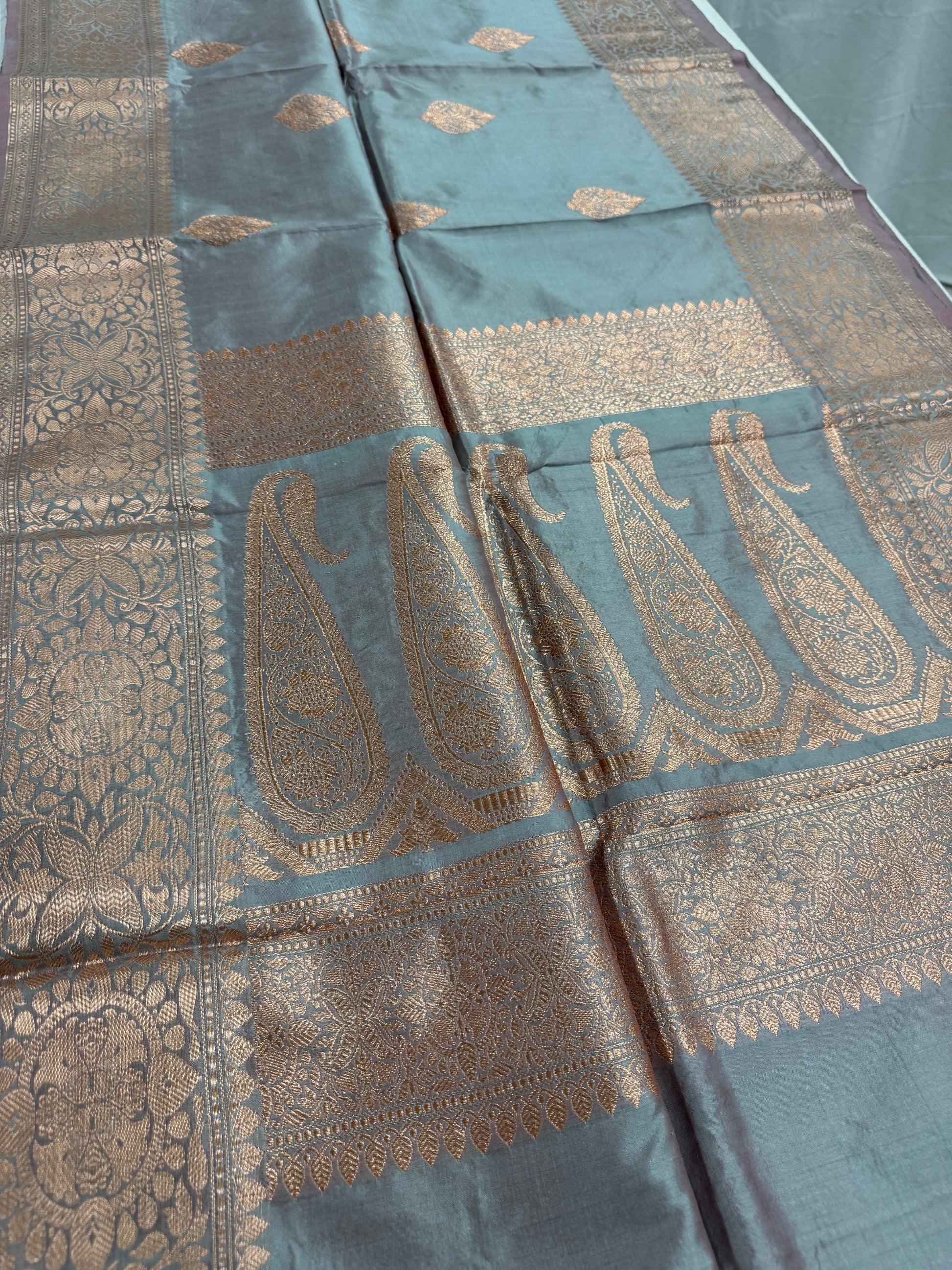 Katan Banarasi Silk Saree in Dual Shade of Gray - Certified Silk Indian Saree.