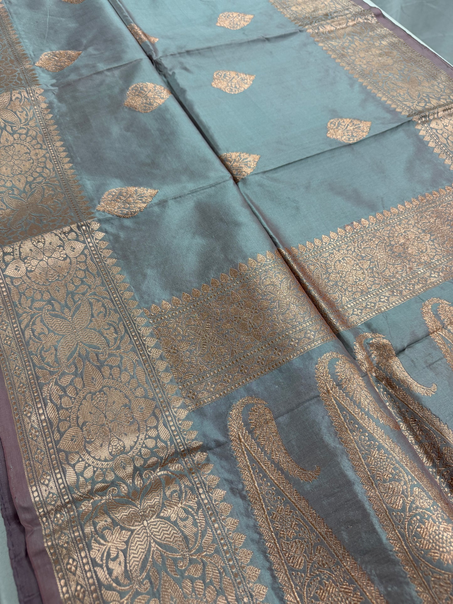Katan Banarasi Silk Saree in Dual Shade of Gray - Certified Silk Indian Saree.