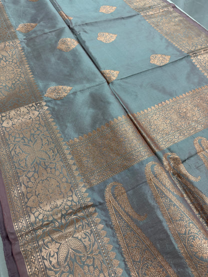 Katan Banarasi Silk Saree in Dual Shade of Gray - Certified Silk Indian Saree.