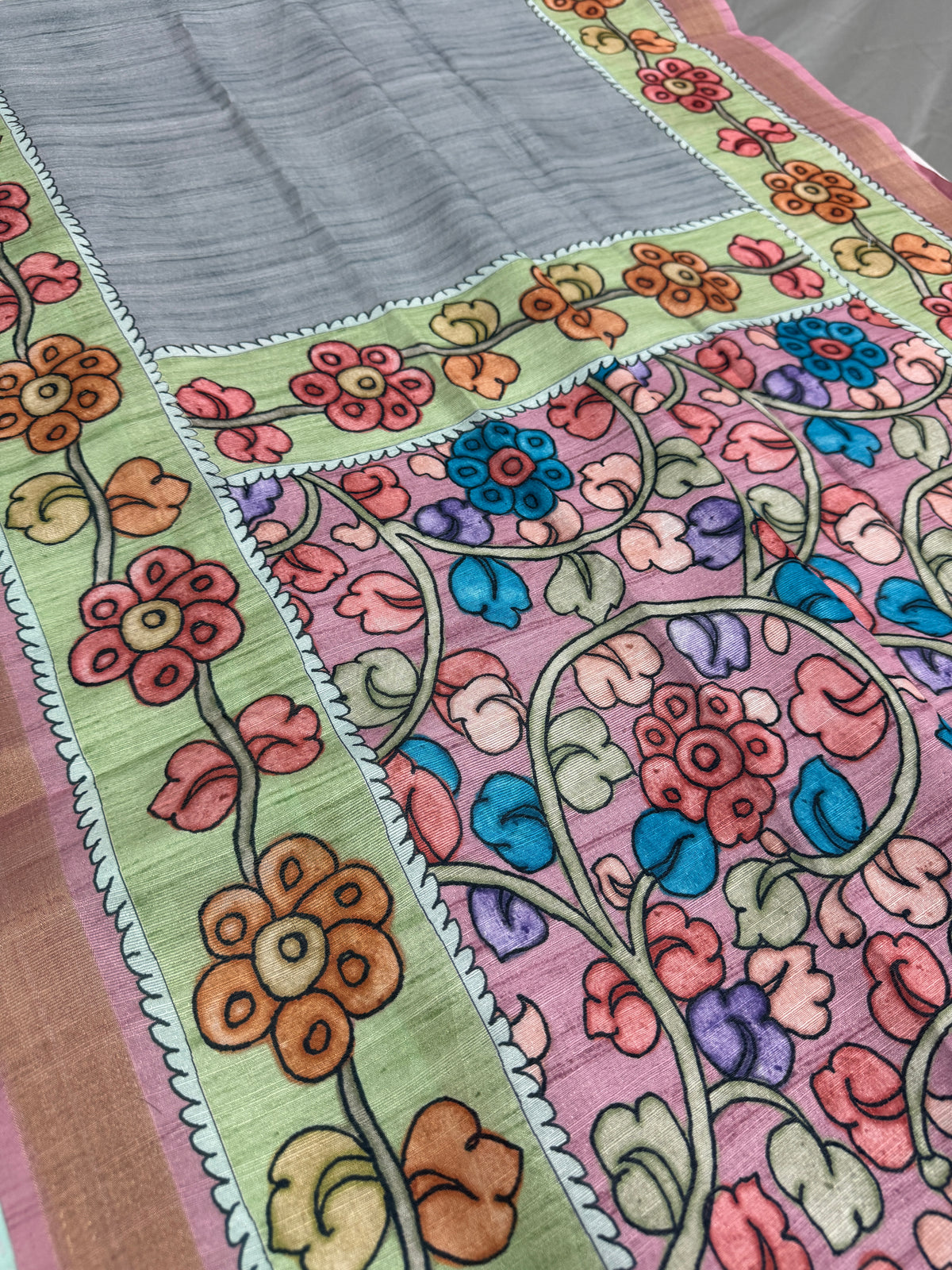 Nisha: Steel Gray & Dusty Pink Semi Tussar Saree | Floral Kalamkari Print image 3