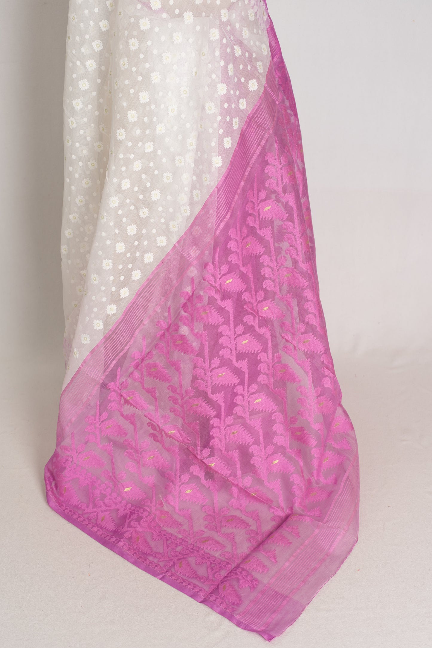 Priti : Off-White & Purple Patli Pallu Soft Blended Cotton Bengali Jamdani Saree image 1