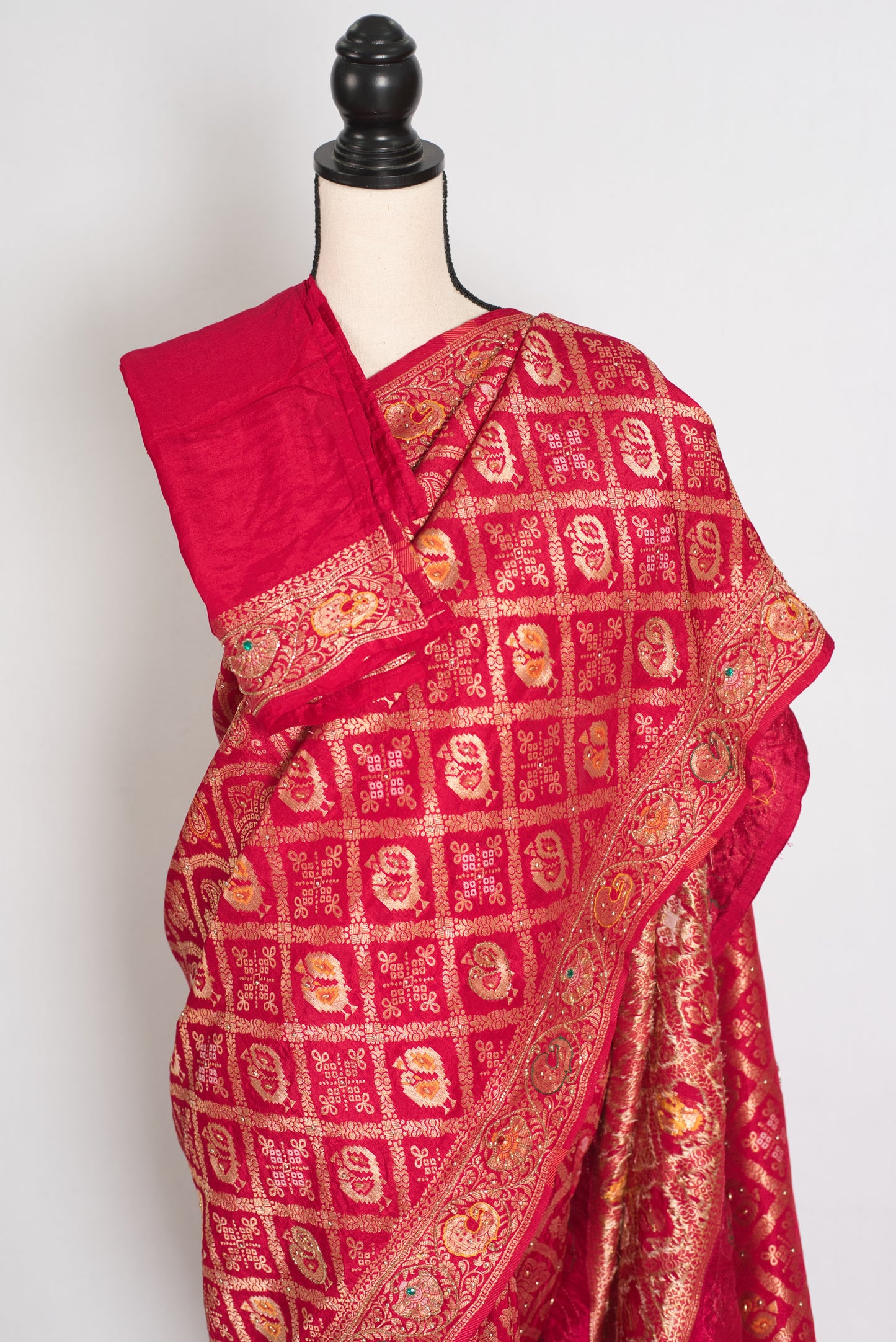 Asha | Rani Pink Cut Dana Hand Embroidery Dola Silk Banarasi Saree image 2