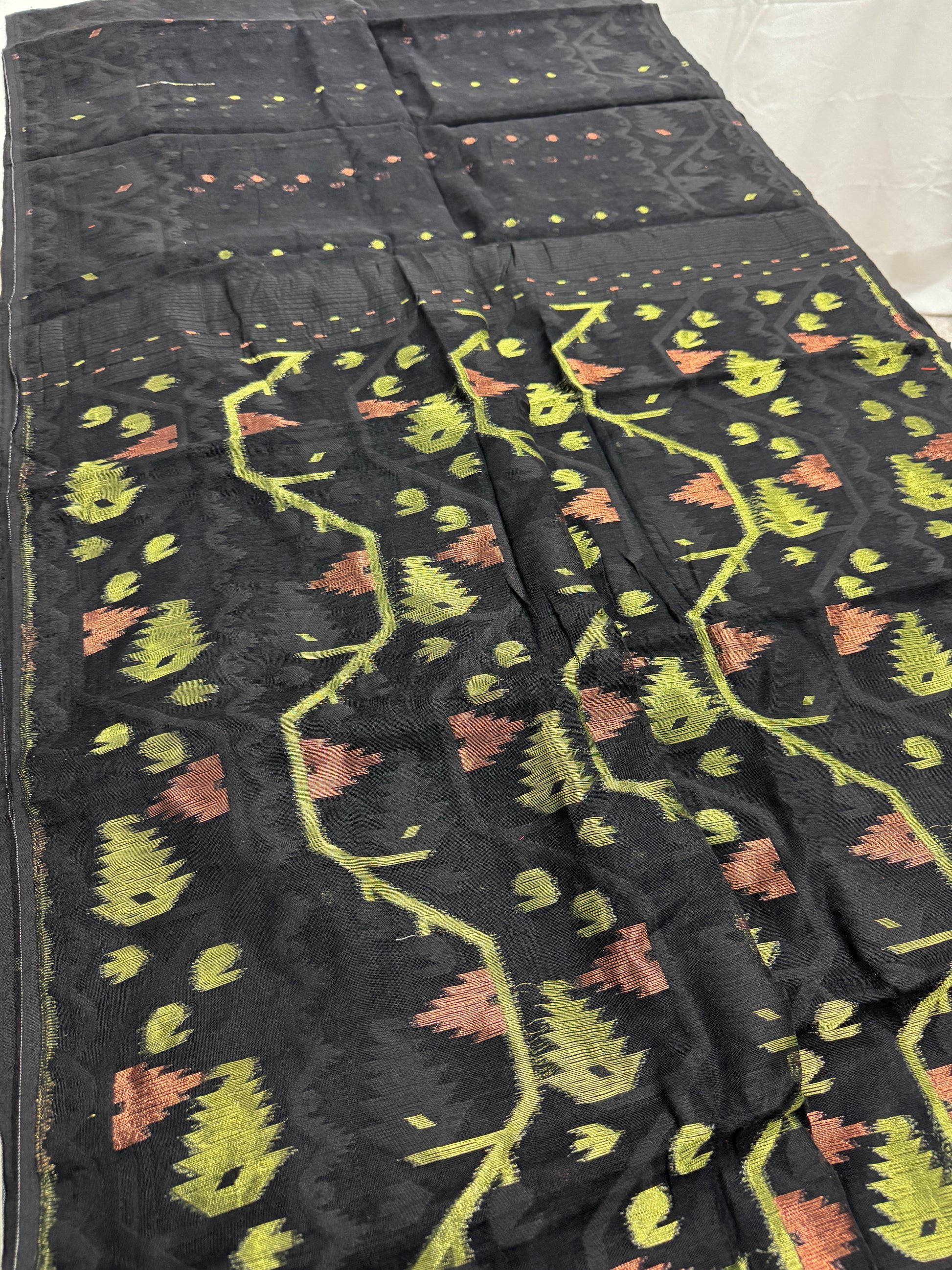Chandrika : Black Blended Soft Cotton Jamdani Saree image 4