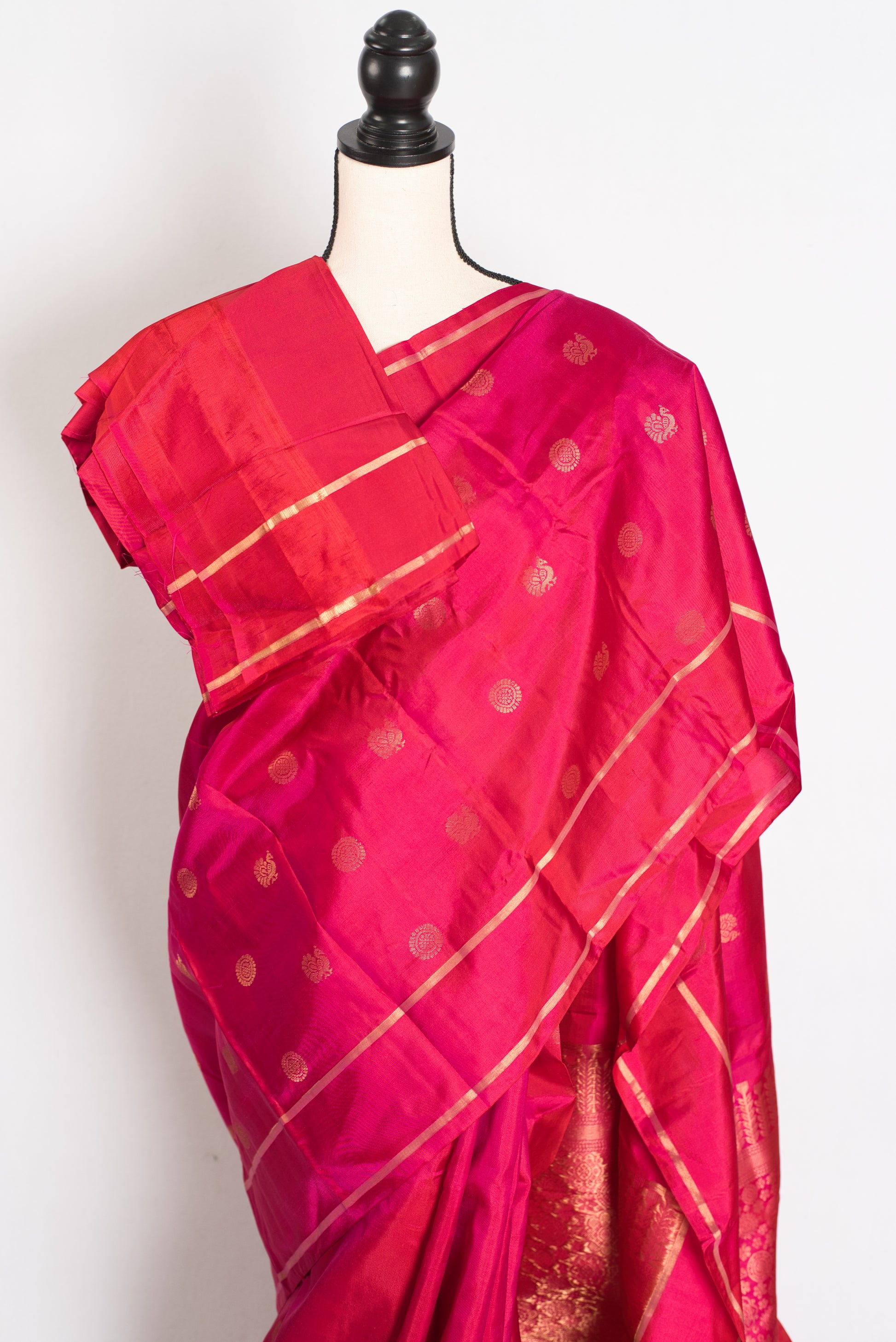 Ira: Rani Pink Handloom Kanjivaram Silk Saree with Traditional Peacock Motifs image 2