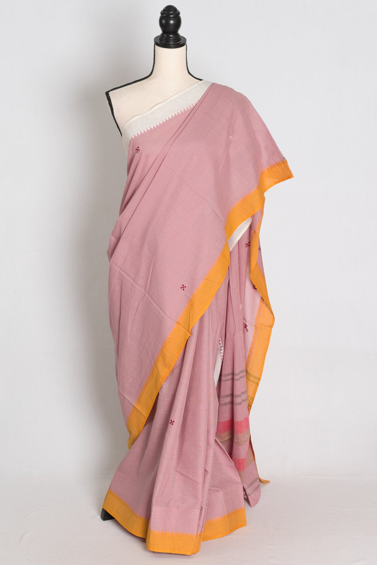 Dusty Pink Dhaniakhali saree — view