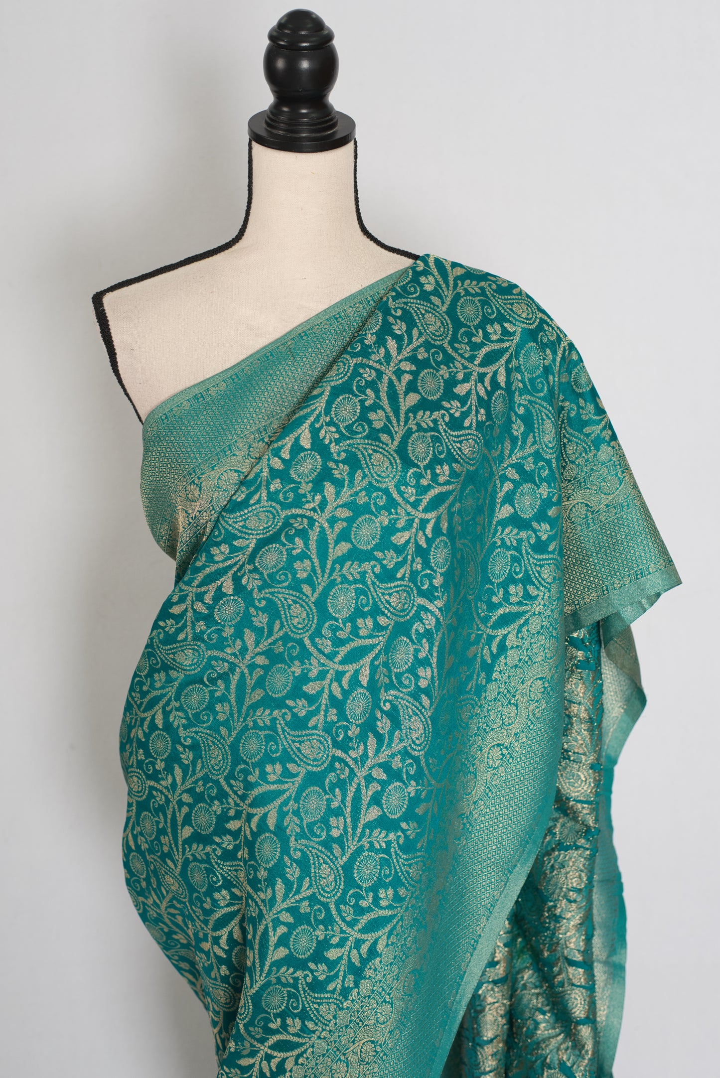 Rini | Rama Green Semi Georgette Banarasi Saree | Pre-Stitched Size 36 Blouse image 6
