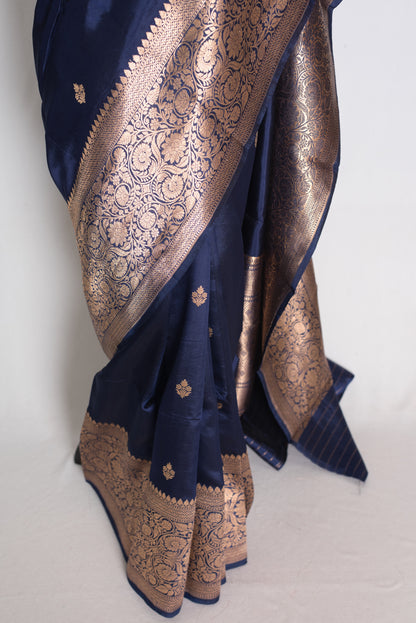 Krishna: Midnight Blue and Gold Mango Silk Banarasi Saree with Wide Border image 6