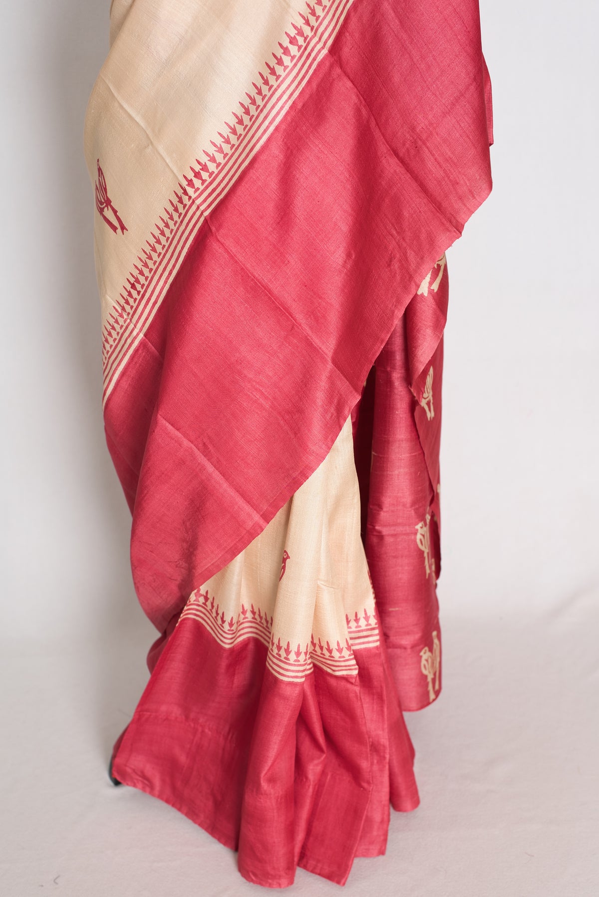Mahi : Cream and Pink Bird Block Printed Tussar Silk Saree with 38 Size Blouse image 7