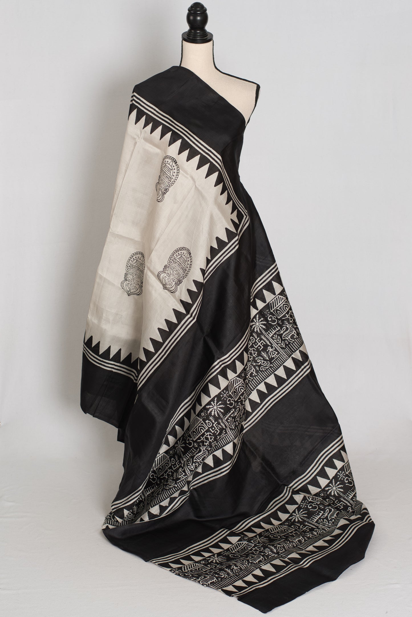 Mritika : Off-White and Black Kalamkari Style Murshidabad Silk Saree image 4