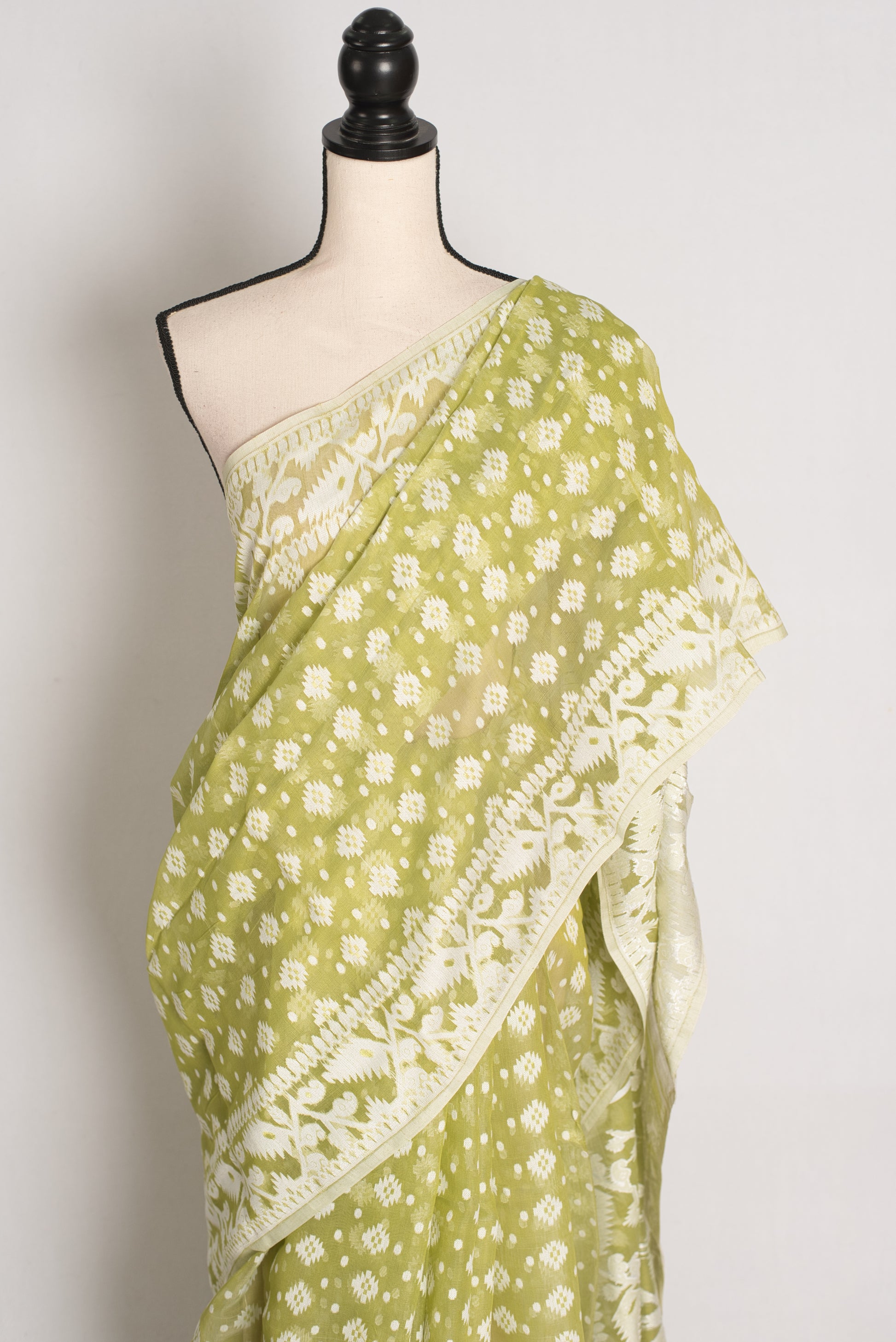 Nita : Light Olive Green and White Soft Blended Cotton Bengali Jamdani Saree image 2