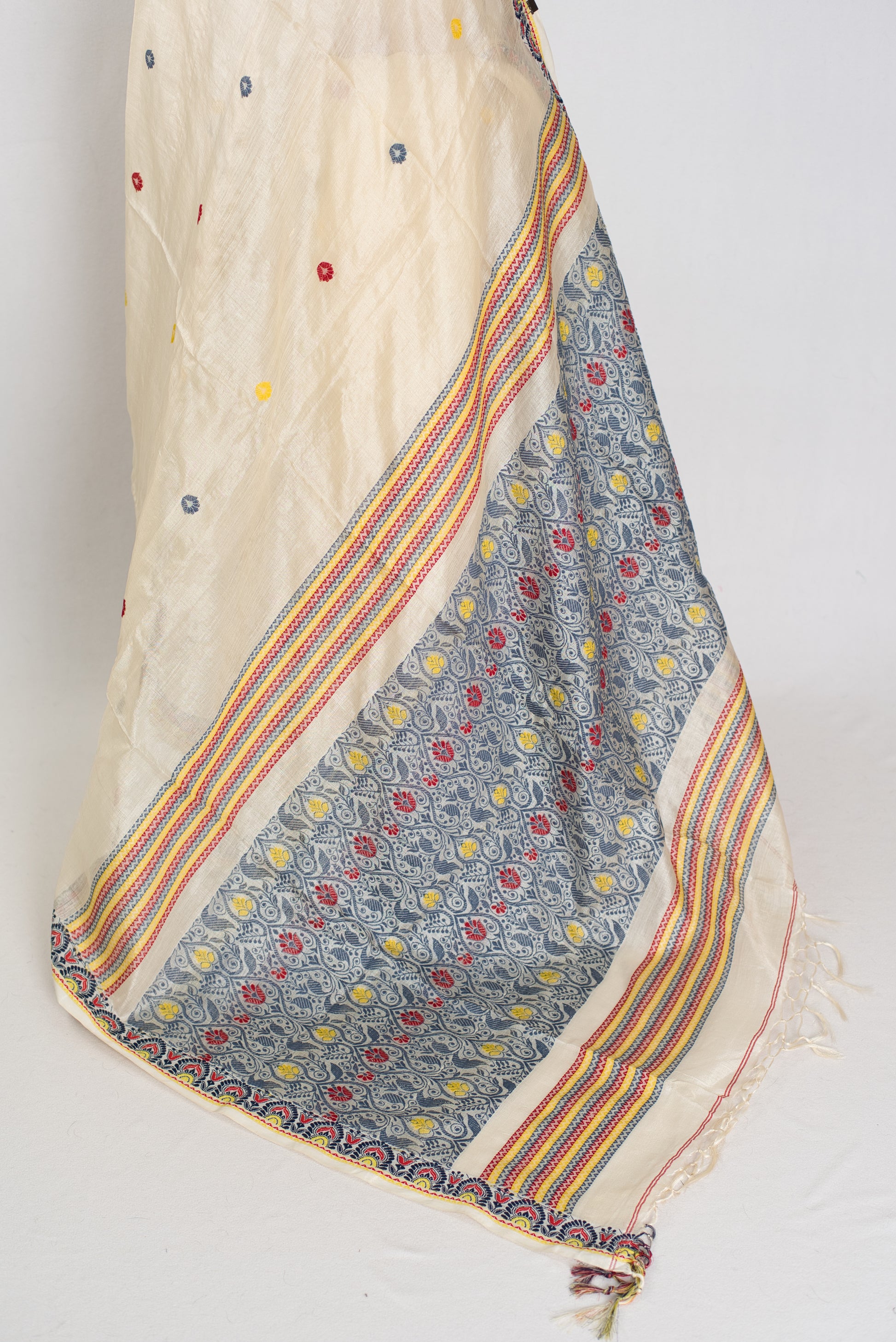 Moni: Cream & Black Bengal Tussar Silk Saree | Small Border Design image 3