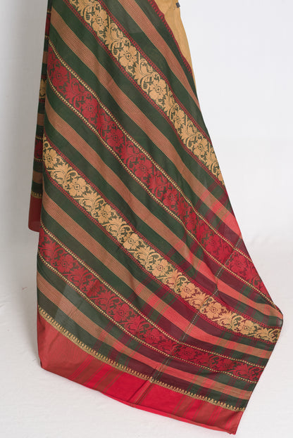 Bottle Green and Red Dhaniakhali saree — border detail