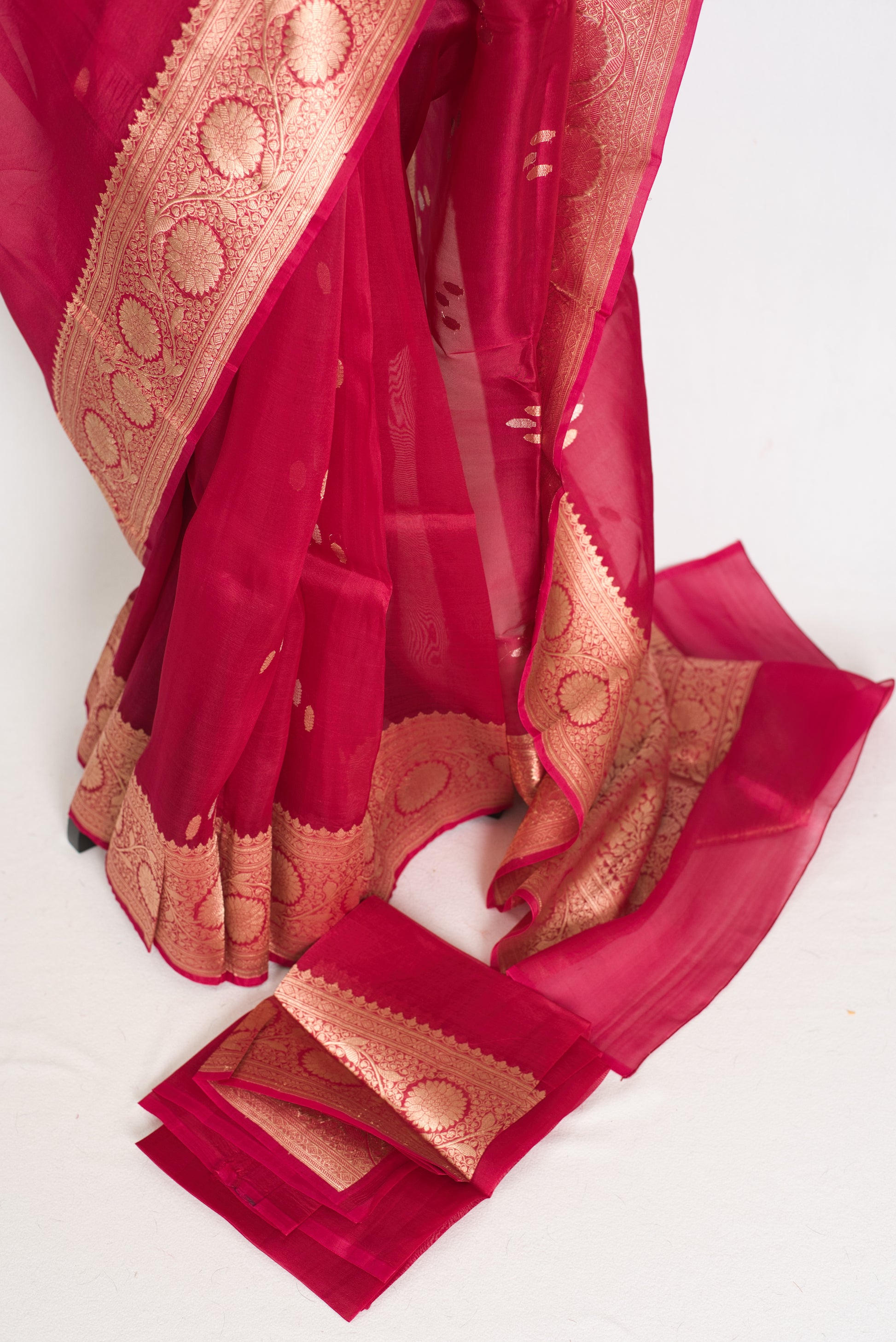 Noor : Silk Mark Certified Reddish Pinkish Red Organza Banarasi Saree with Gold image 6