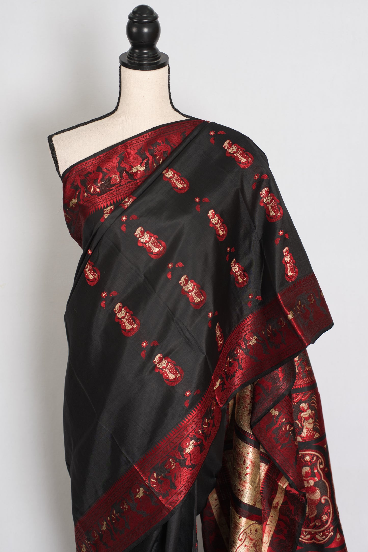 Koli | Midnight Black and Crimson Red Handwoven Baluchari Silk Saree image 5