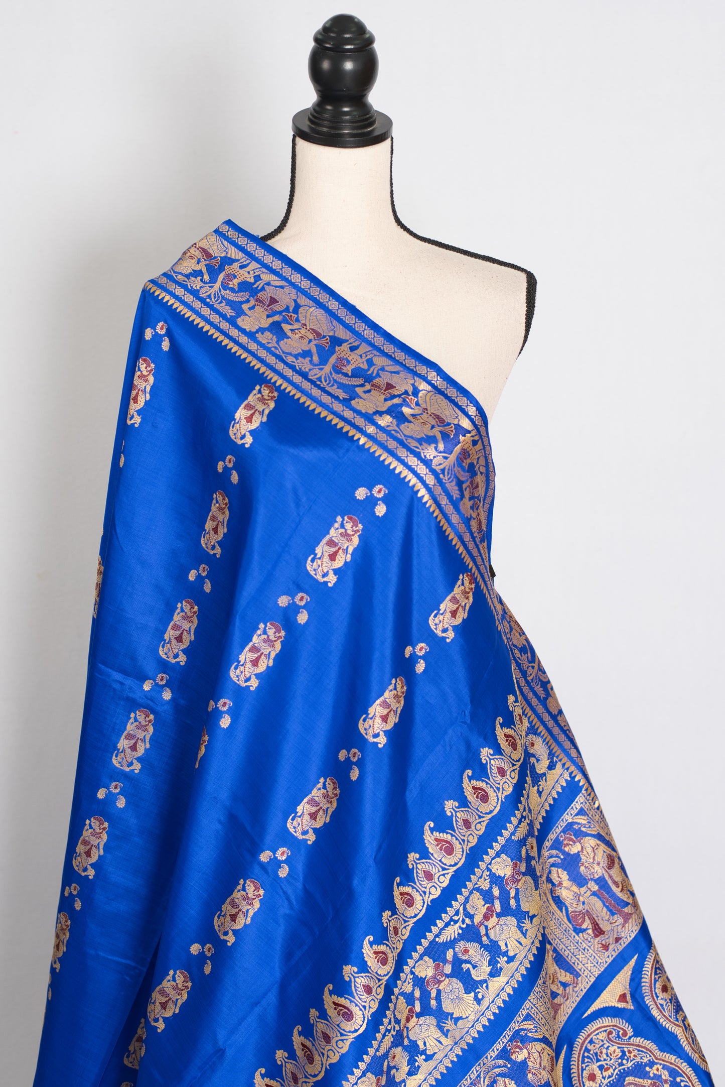 Nila | Royal Blue and Gold Handwoven Swarnachari Pure Silk Saree image 3