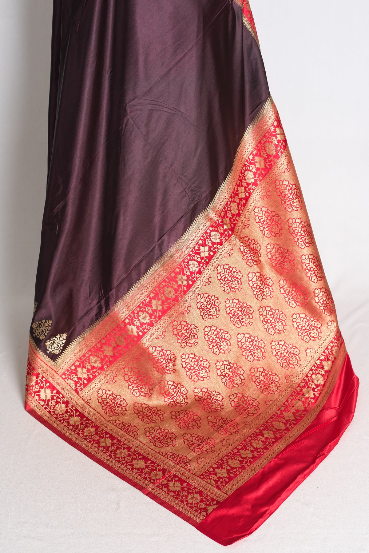 Neha: Coffee Brown and Red Semi Mashru Valkalam Banarasi Saree image 4