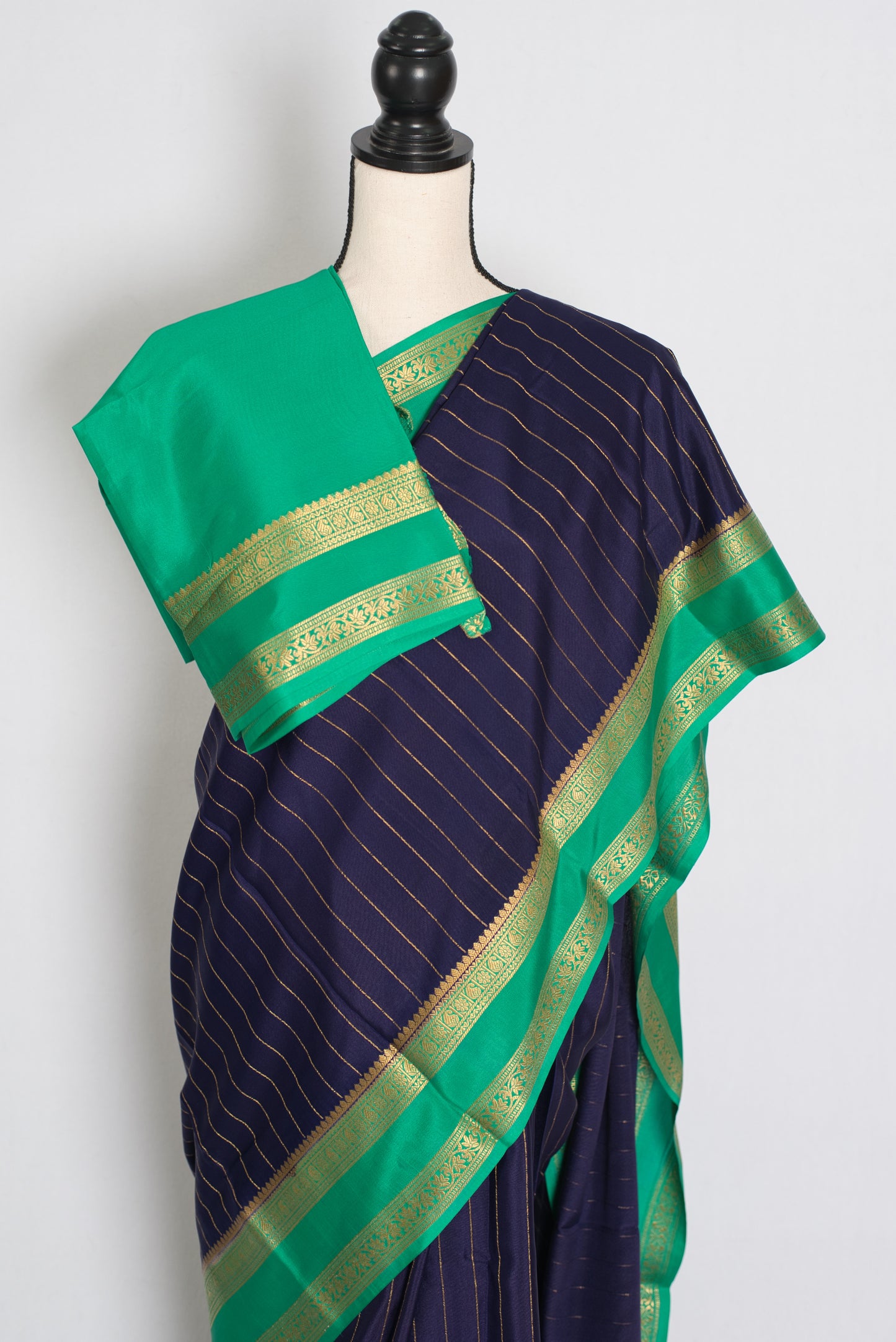 Malathi – Dark Blue and Green Pure Mysore Crepe Silk Saree | Silk Mark Certified image 2