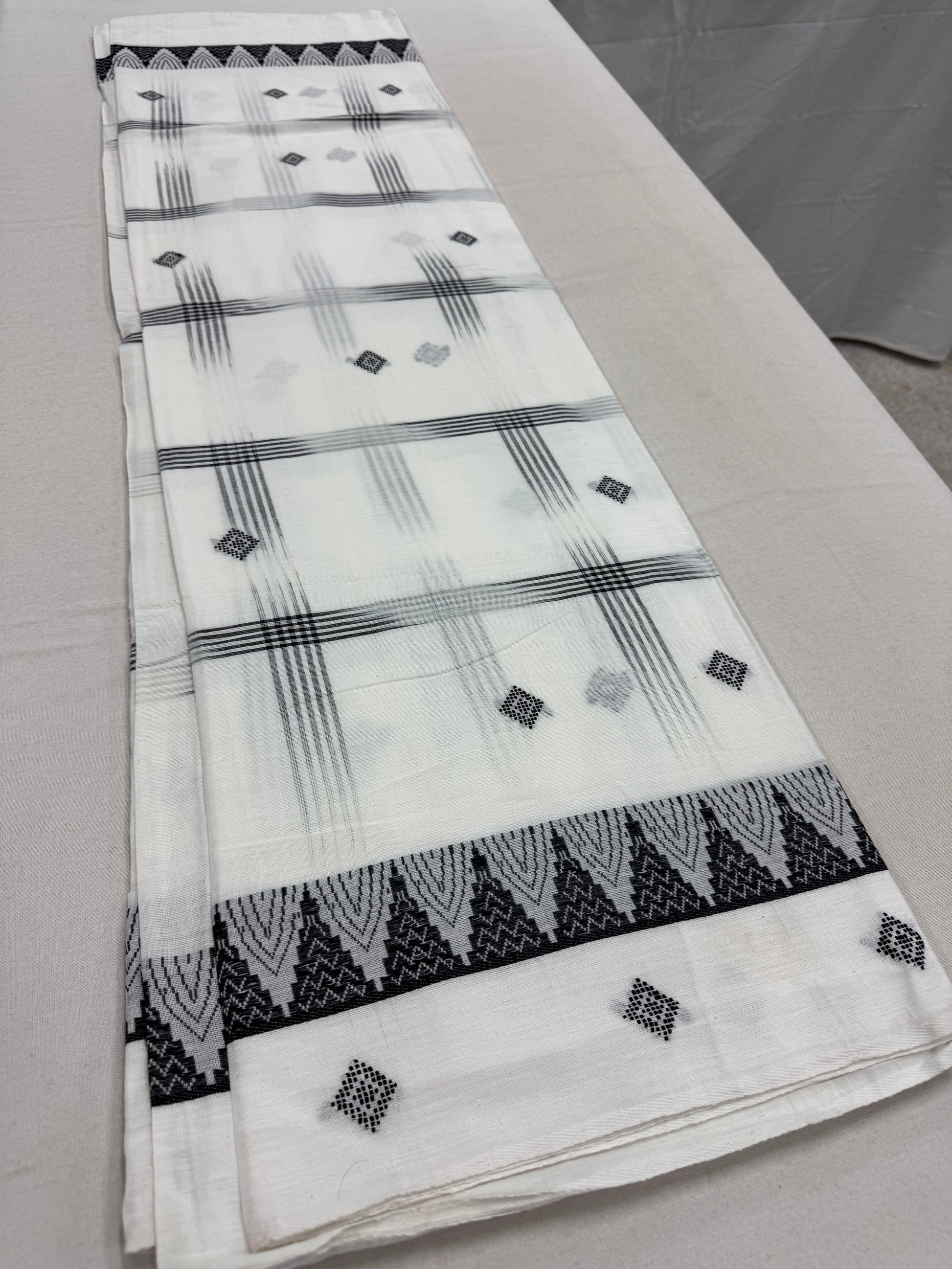 Maya : Off White and Black Soft Cotton Dhaniakhali Saree with Temple Border image 2