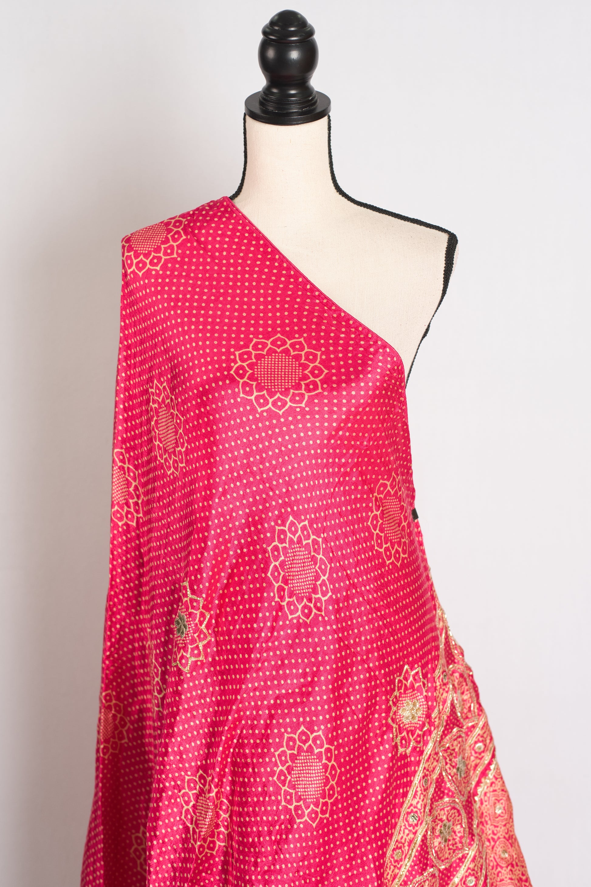 Vashu : Pink Modal Silk Bandhani Saree with Hand Embroidery Gota Patti Work image 4