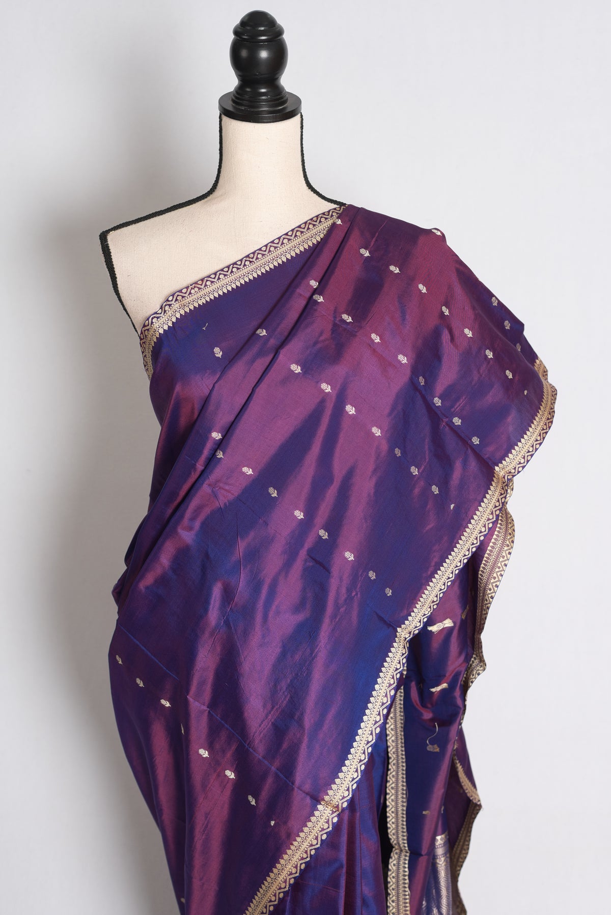 Gracy: Purple and Silver Katan Banarasi Silk Saree image 5