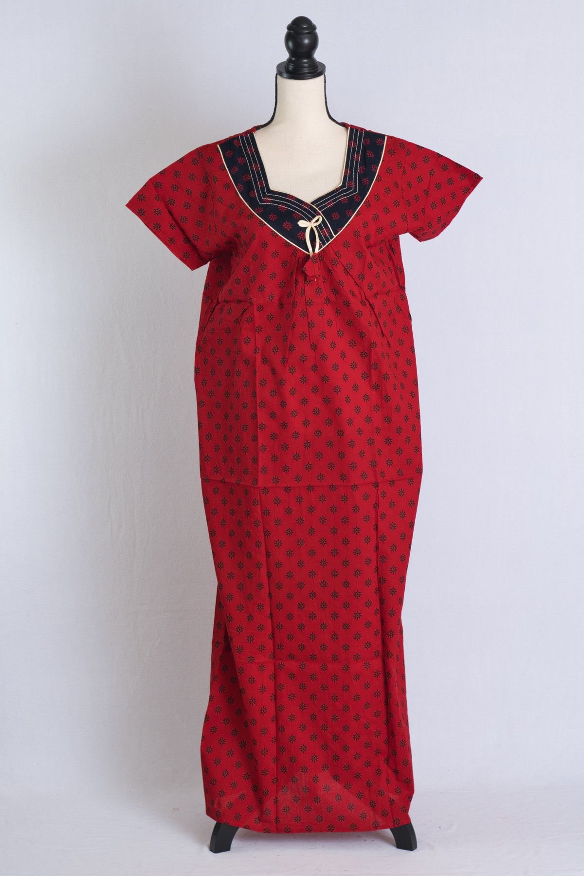 Long Pure Cotton Ladies Indian Nightwear in Standard Size image 0